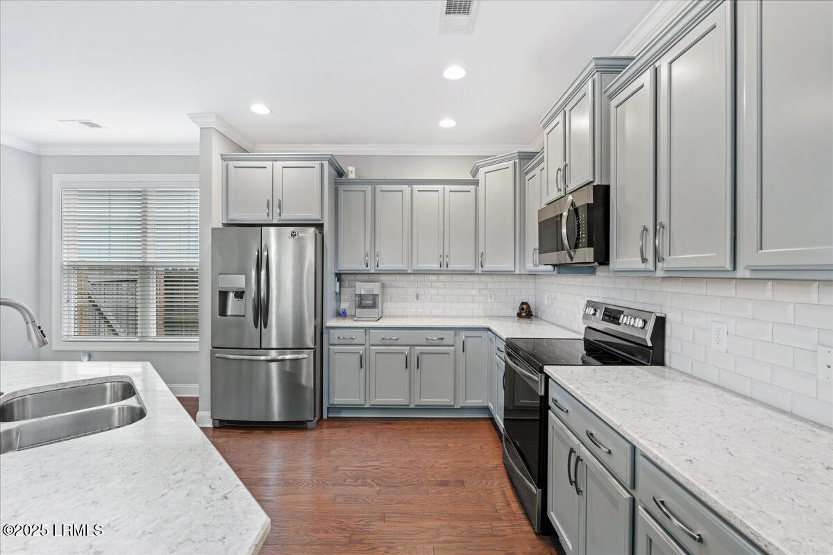 3614 Oyster Bluff Drive
