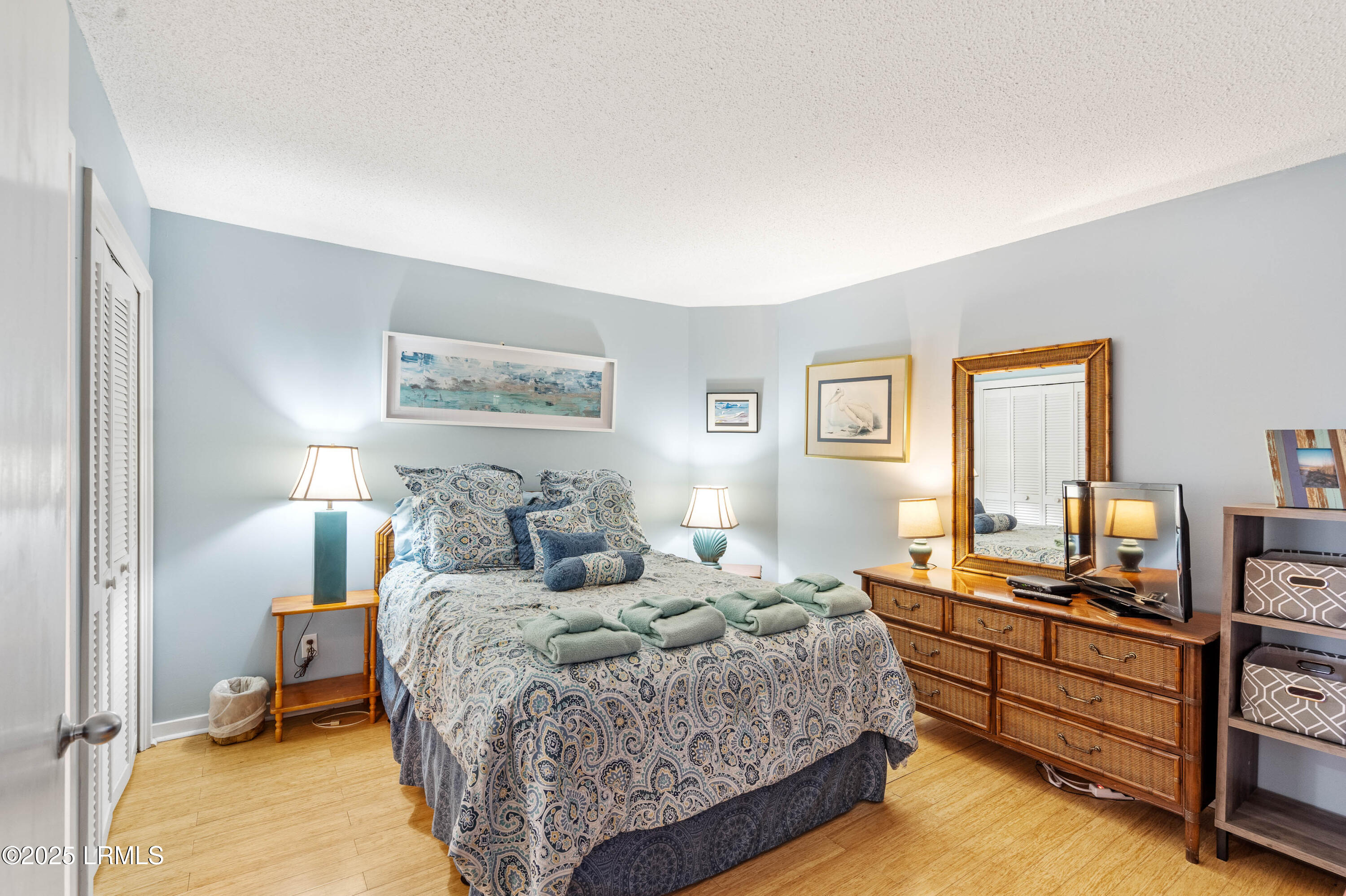 2 Harbor Drive N, L210