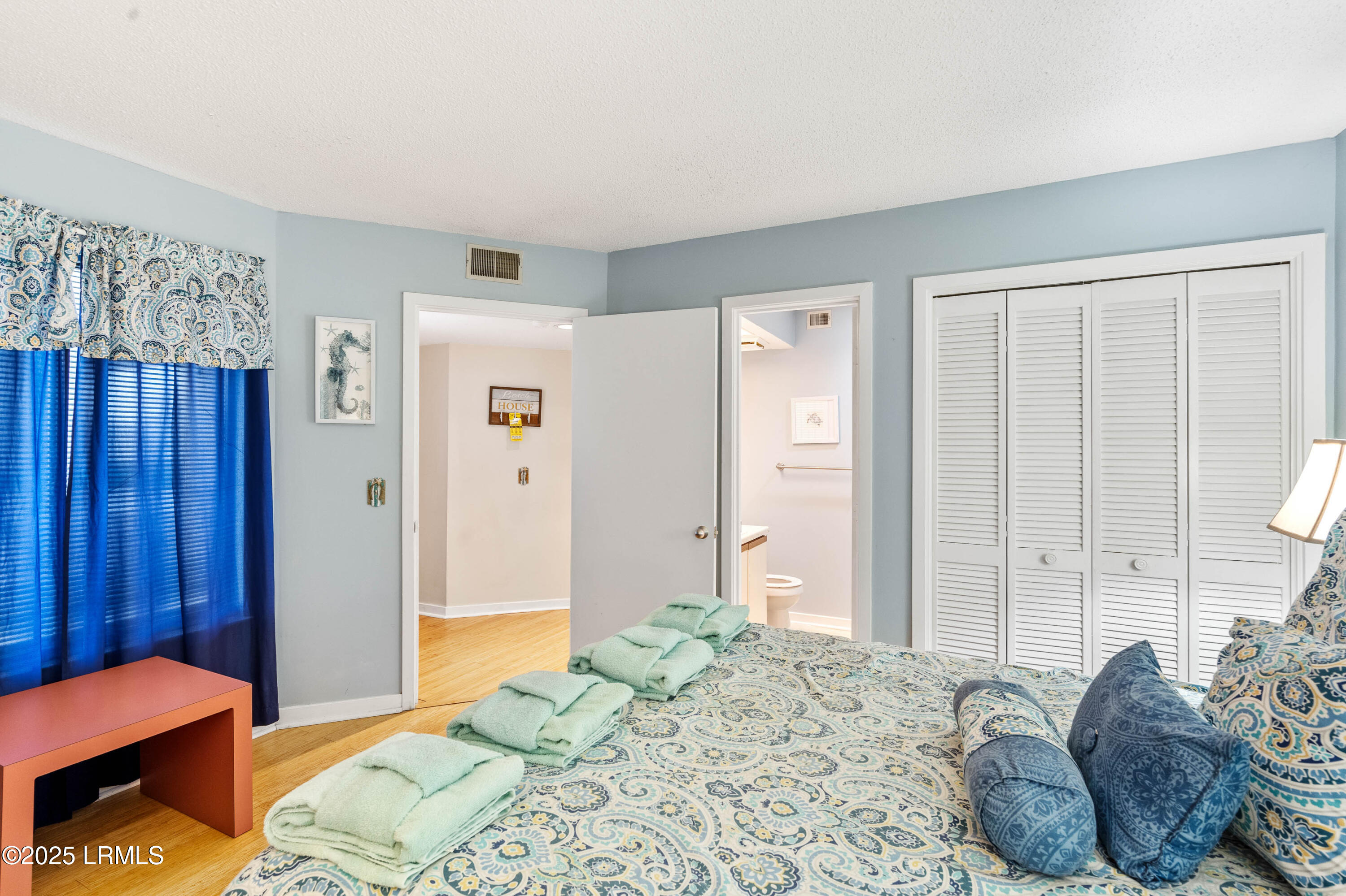 2 Harbor Drive N, L210