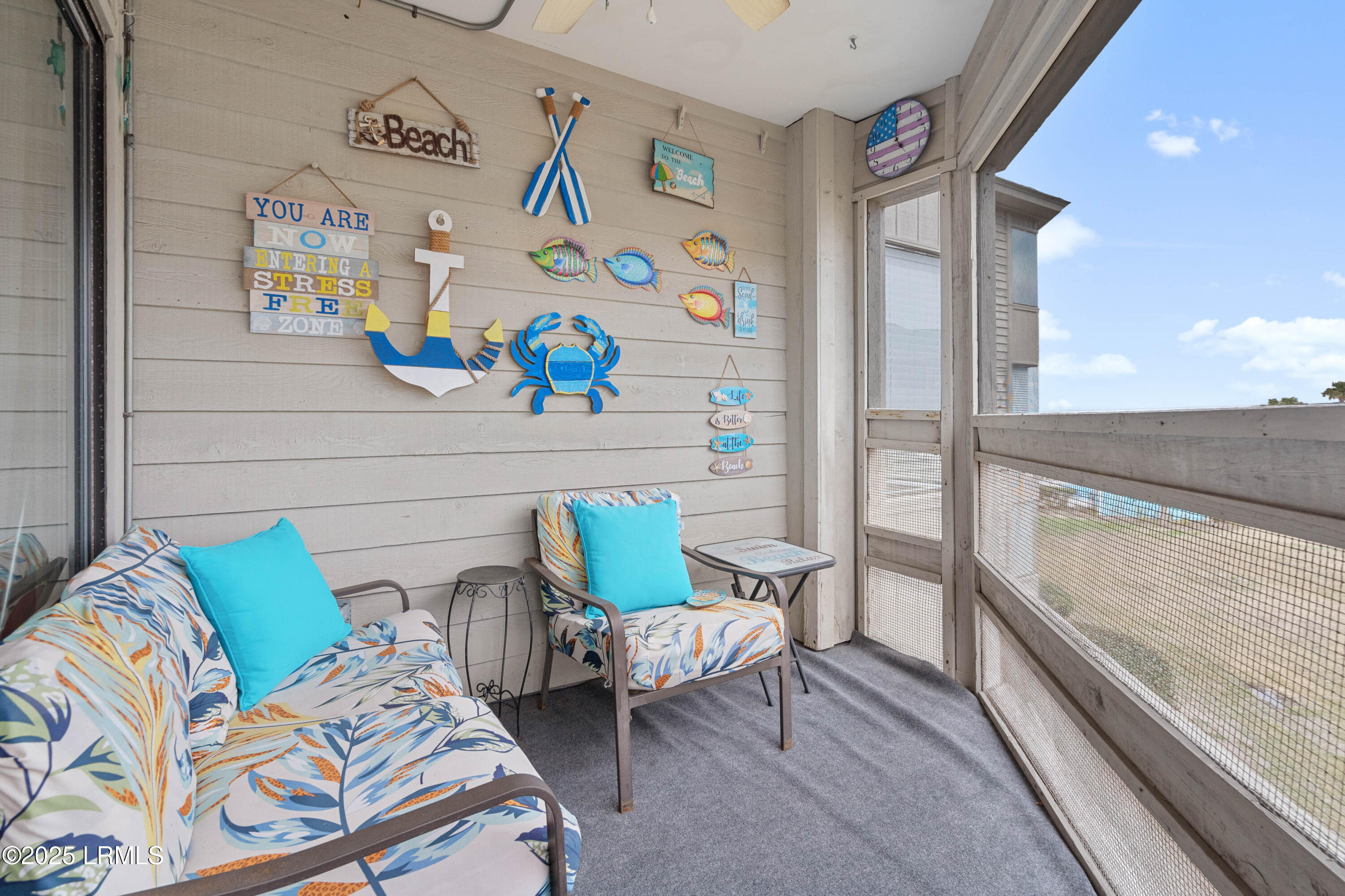 2 Harbor Drive N, L210