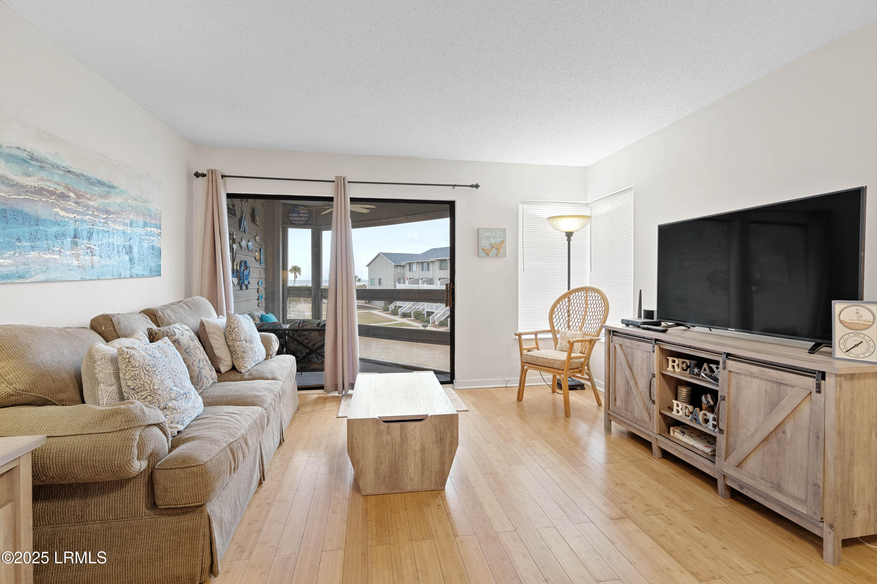 2 Harbor Drive N, L210