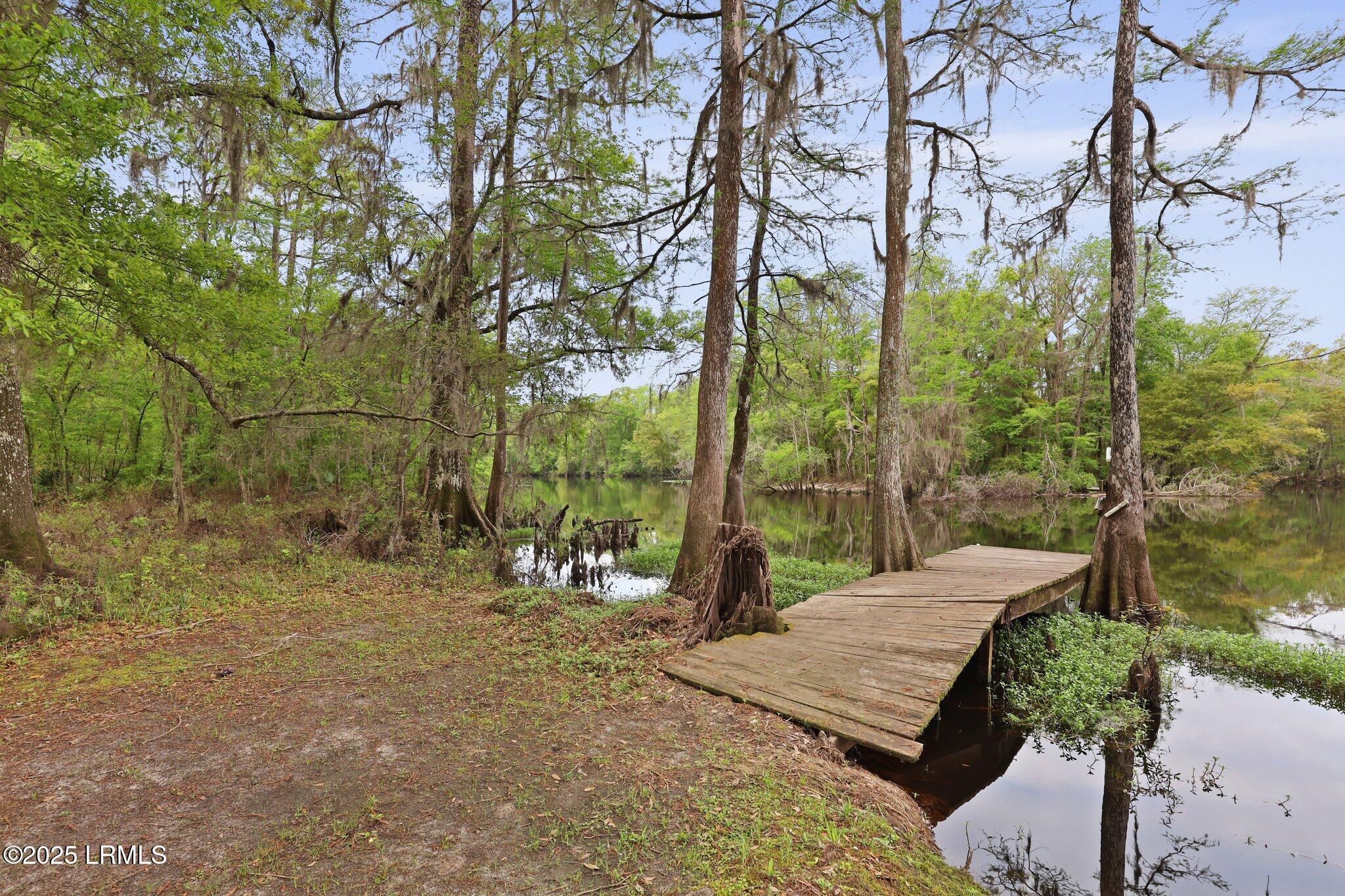 16703 Hendersonville Highway