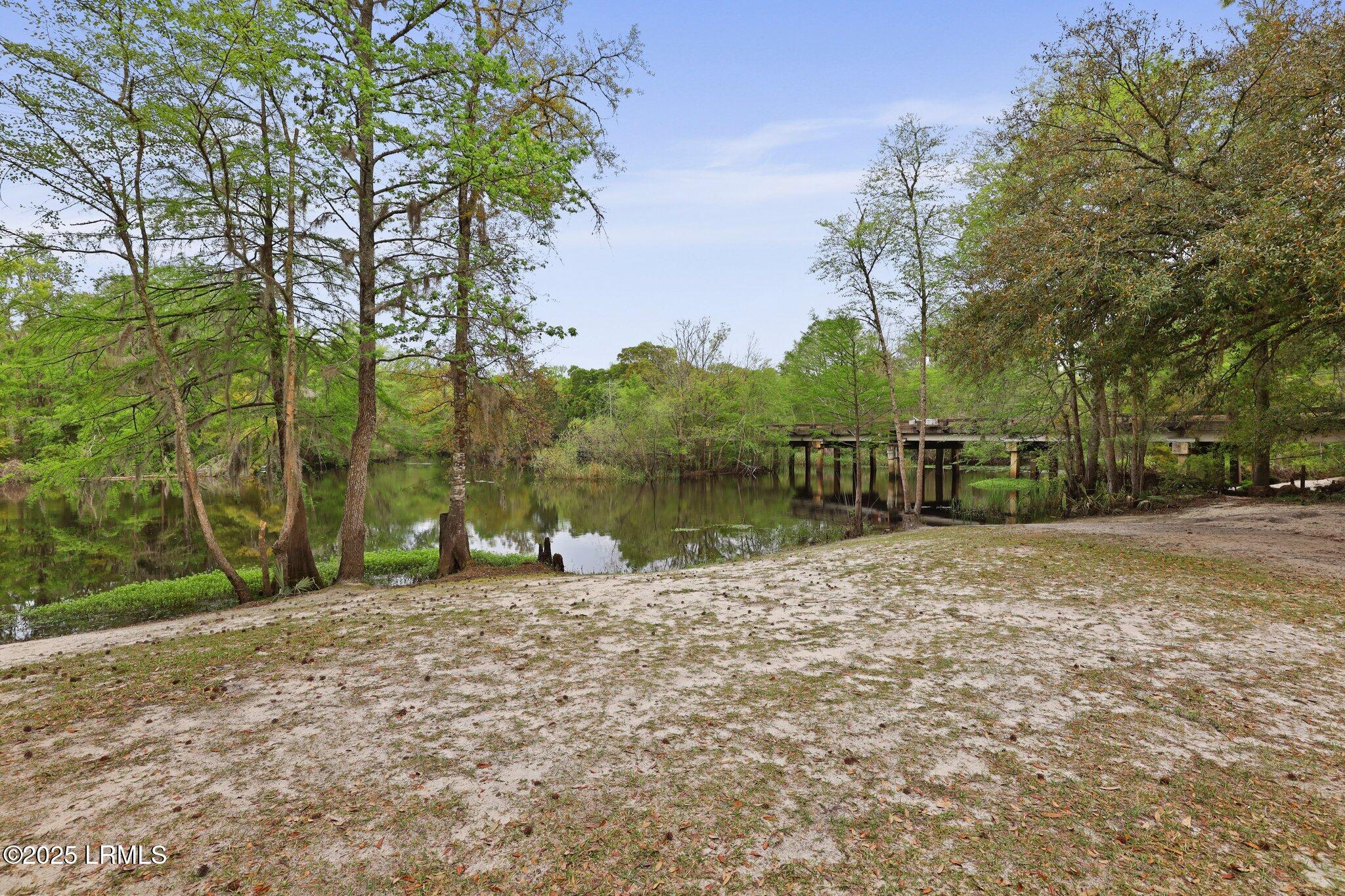 16703 Hendersonville Highway