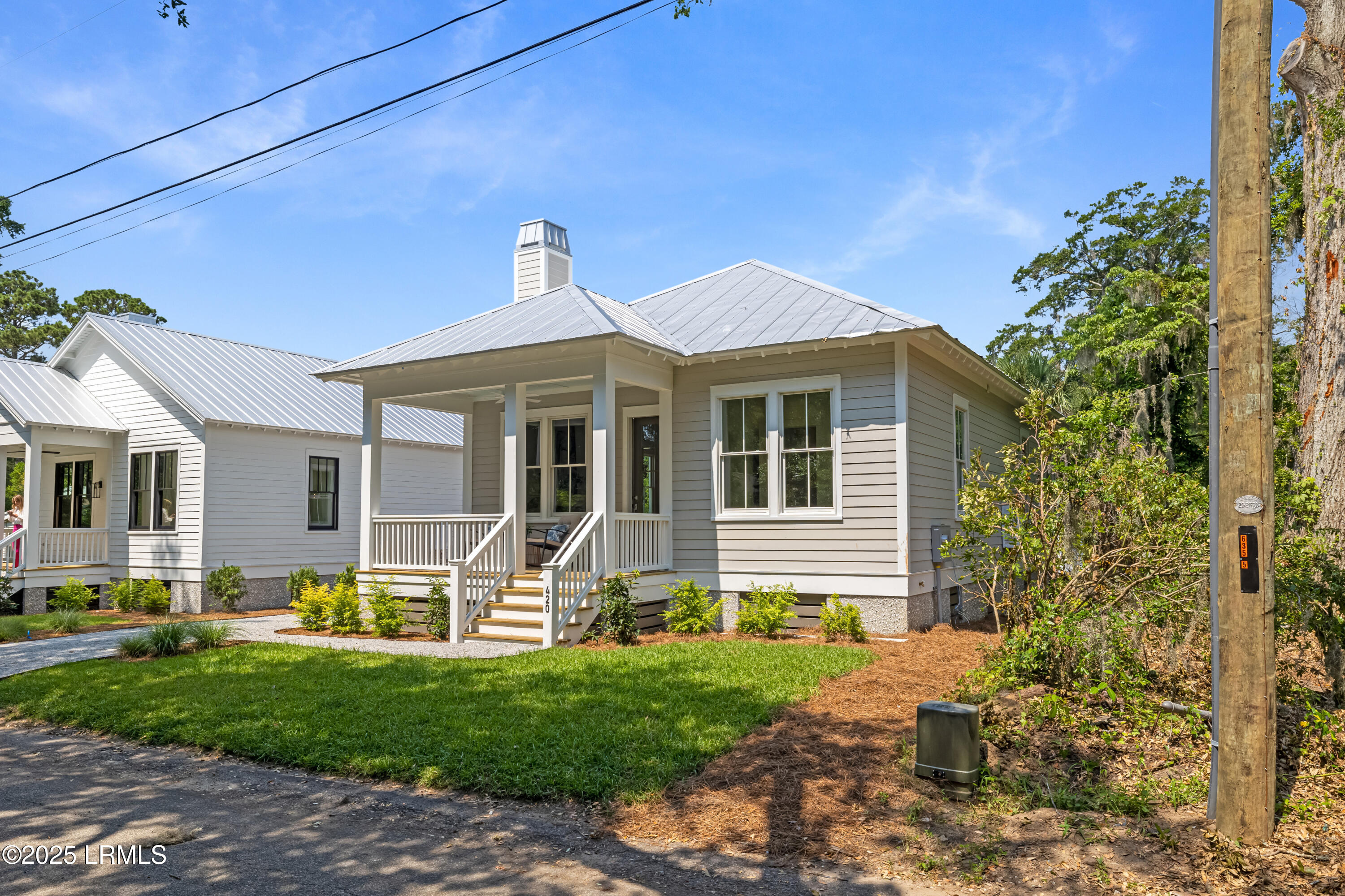 420 Waight Street