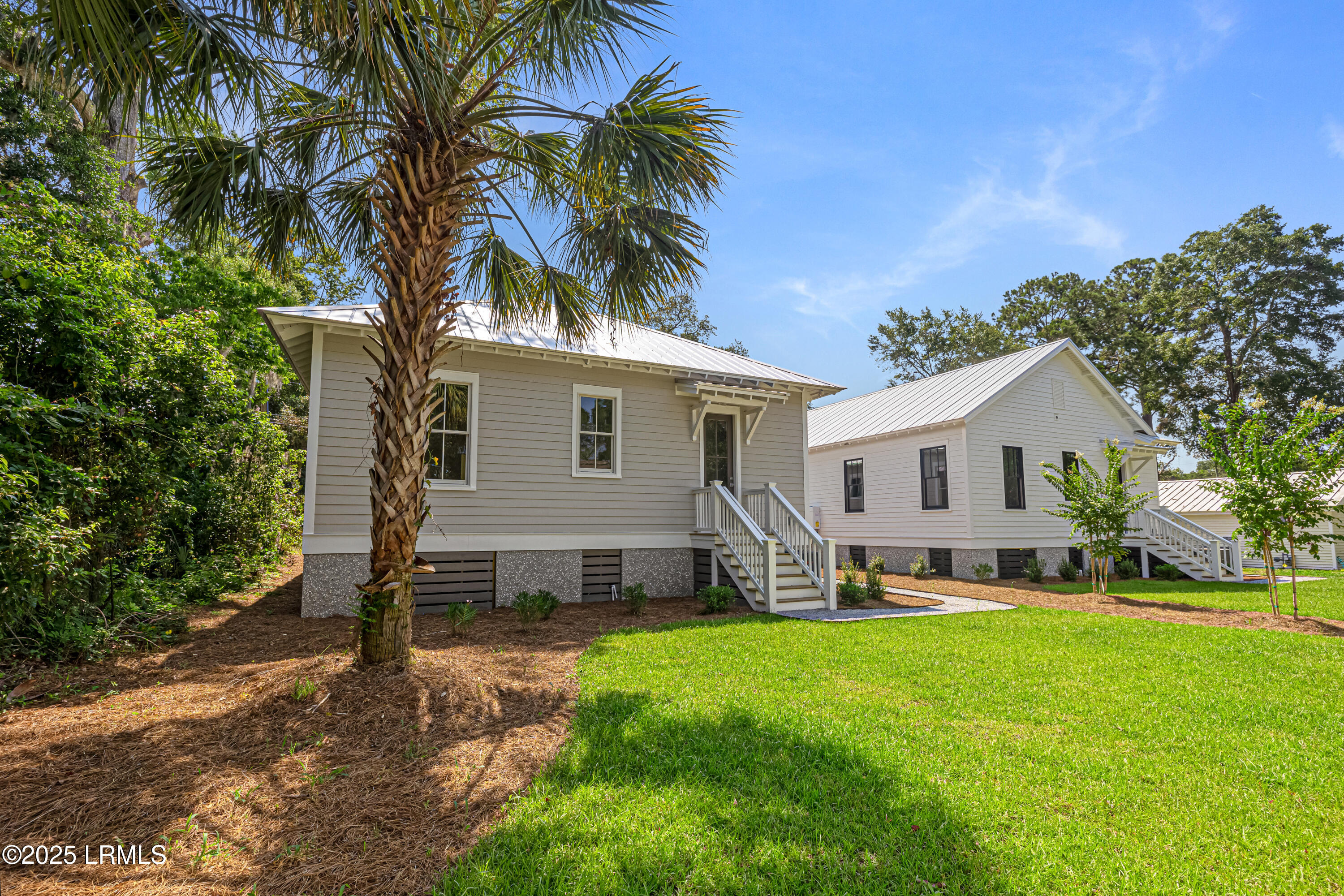 420 Waight Street