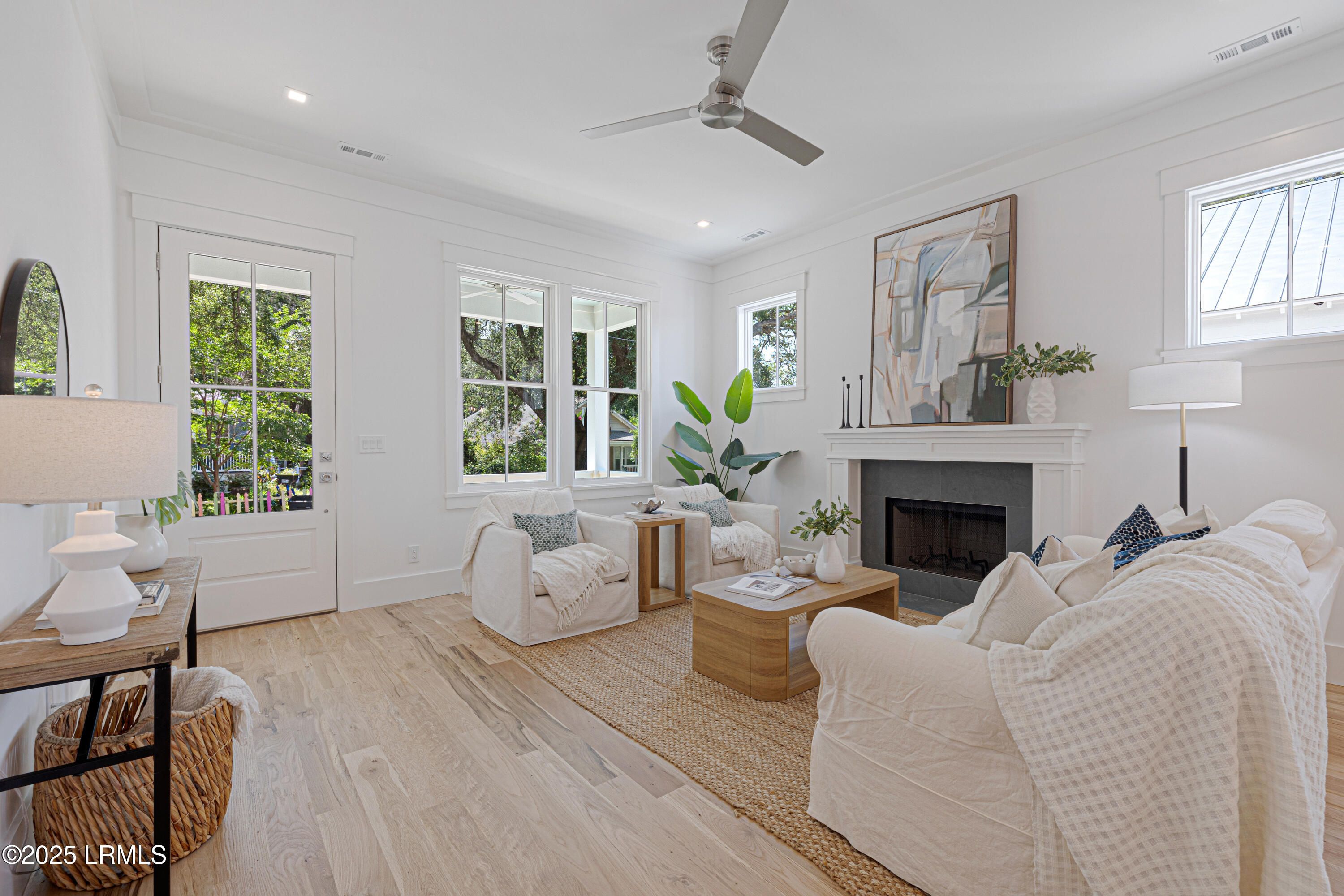 420 Waight Street