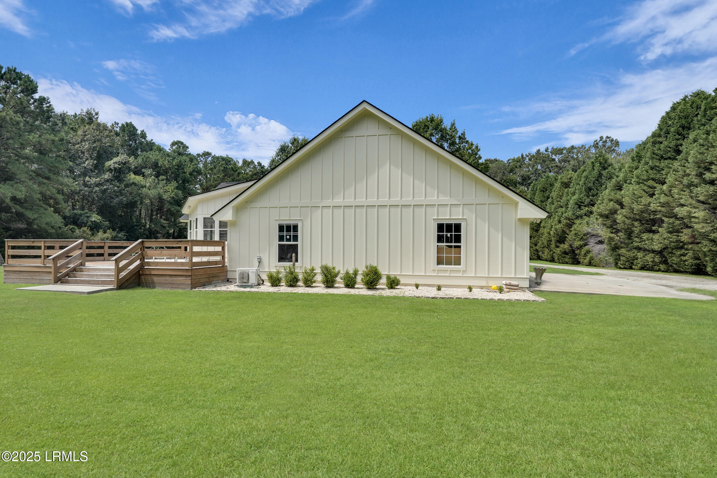 22 Butler Farm Road