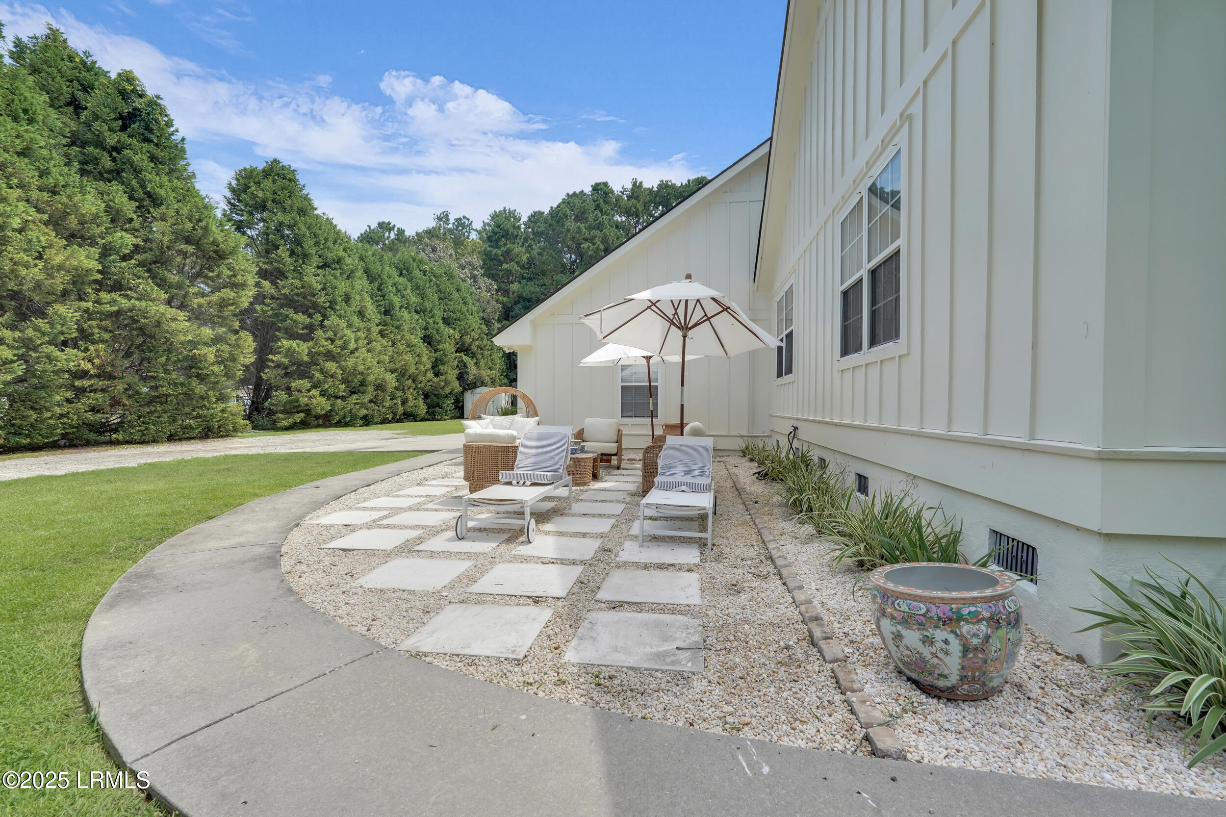 22 Butler Farm Road