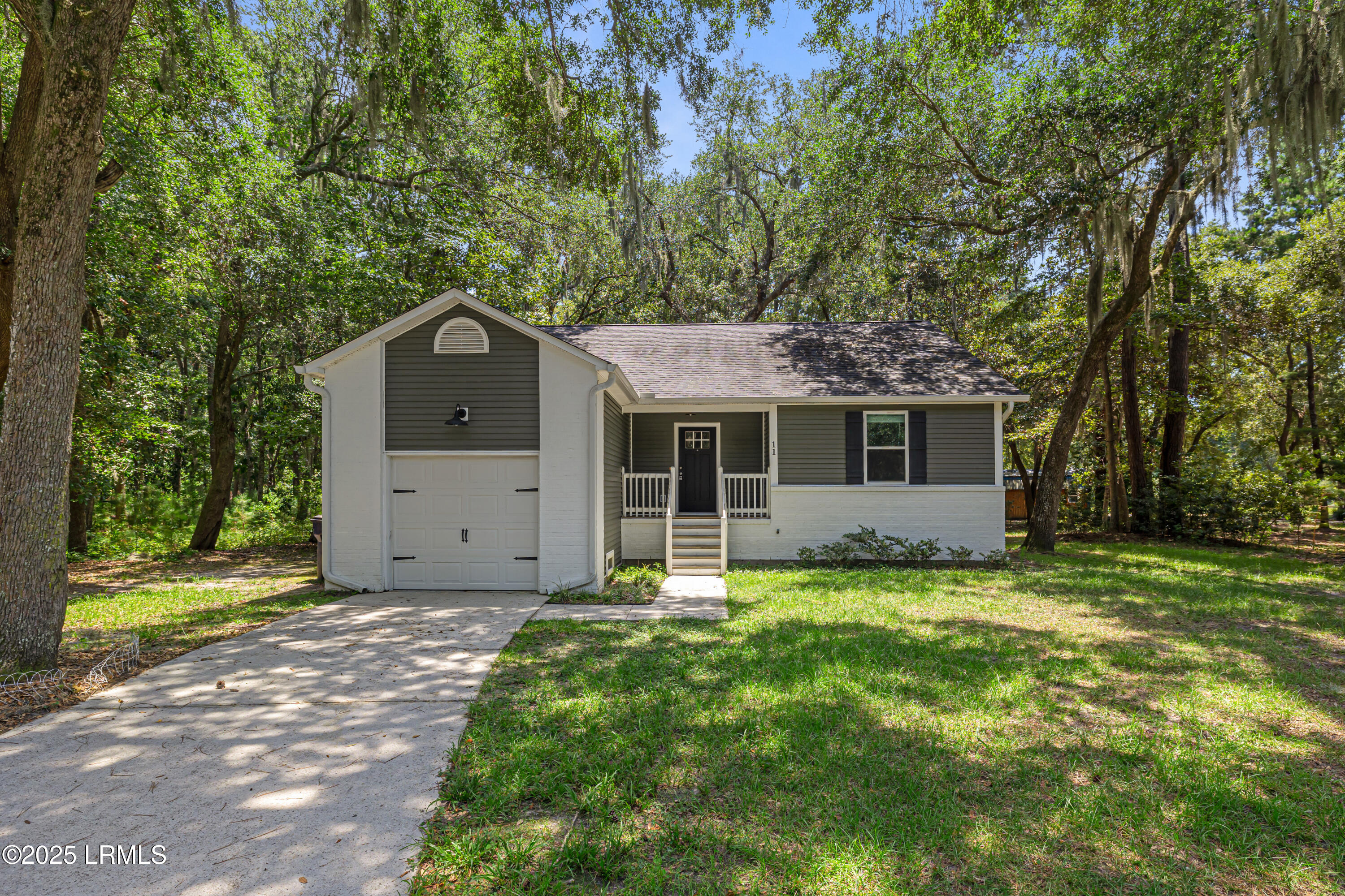 11 Arbor Lane, St. Helena Island