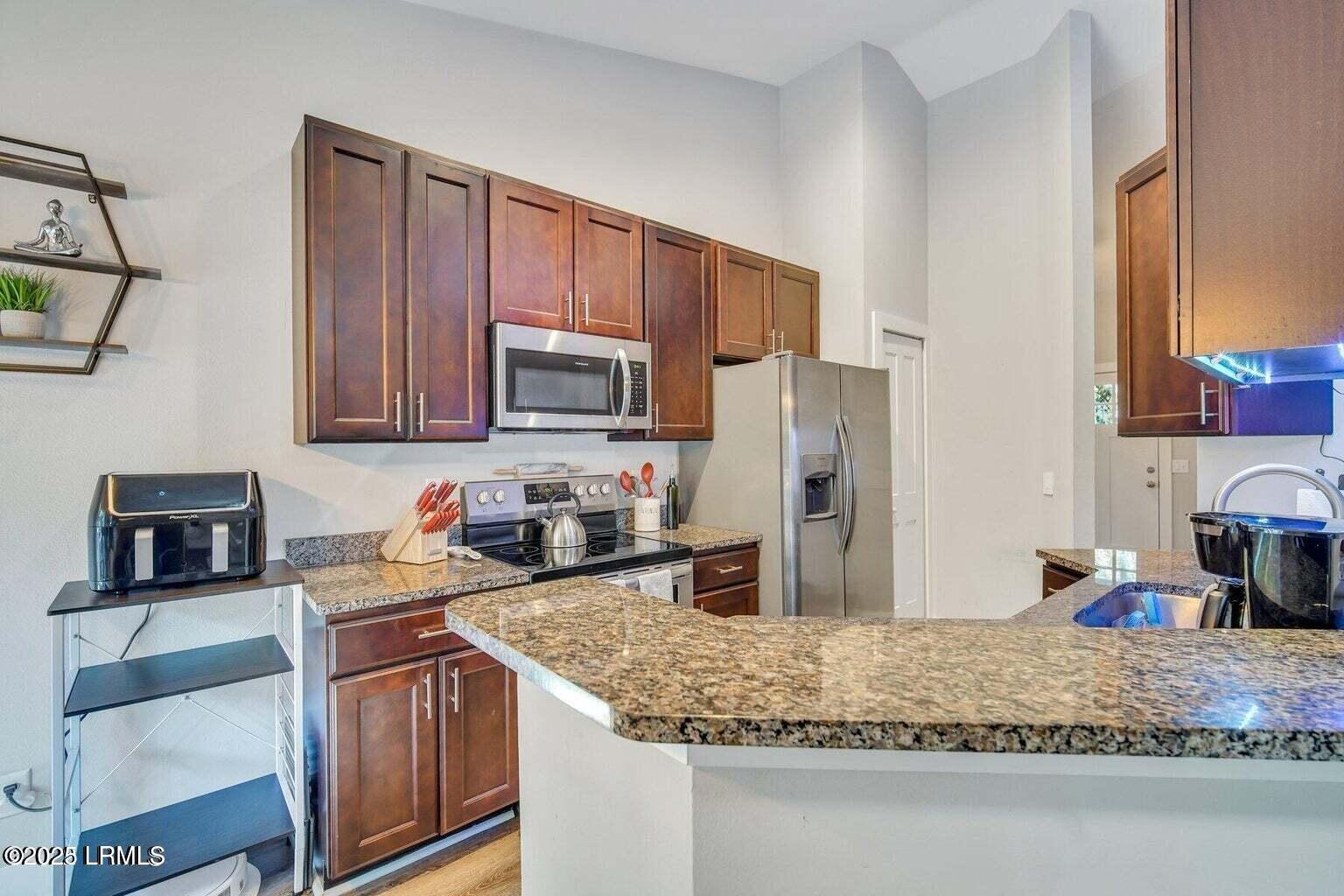 11 Arbor Lane, St. Helena Island