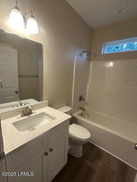 101 Bonaire Circle N