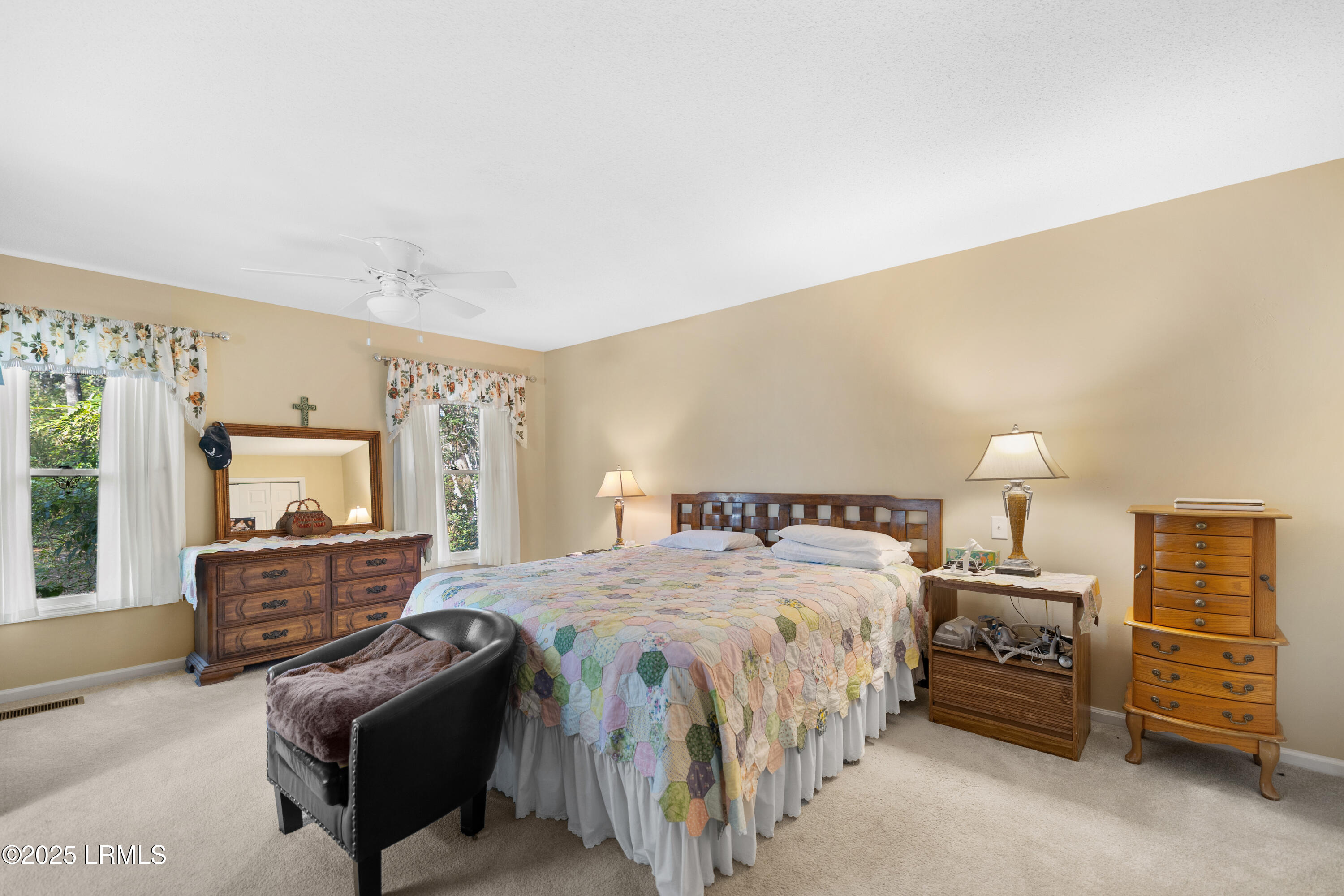 6 Spring Knob Circle