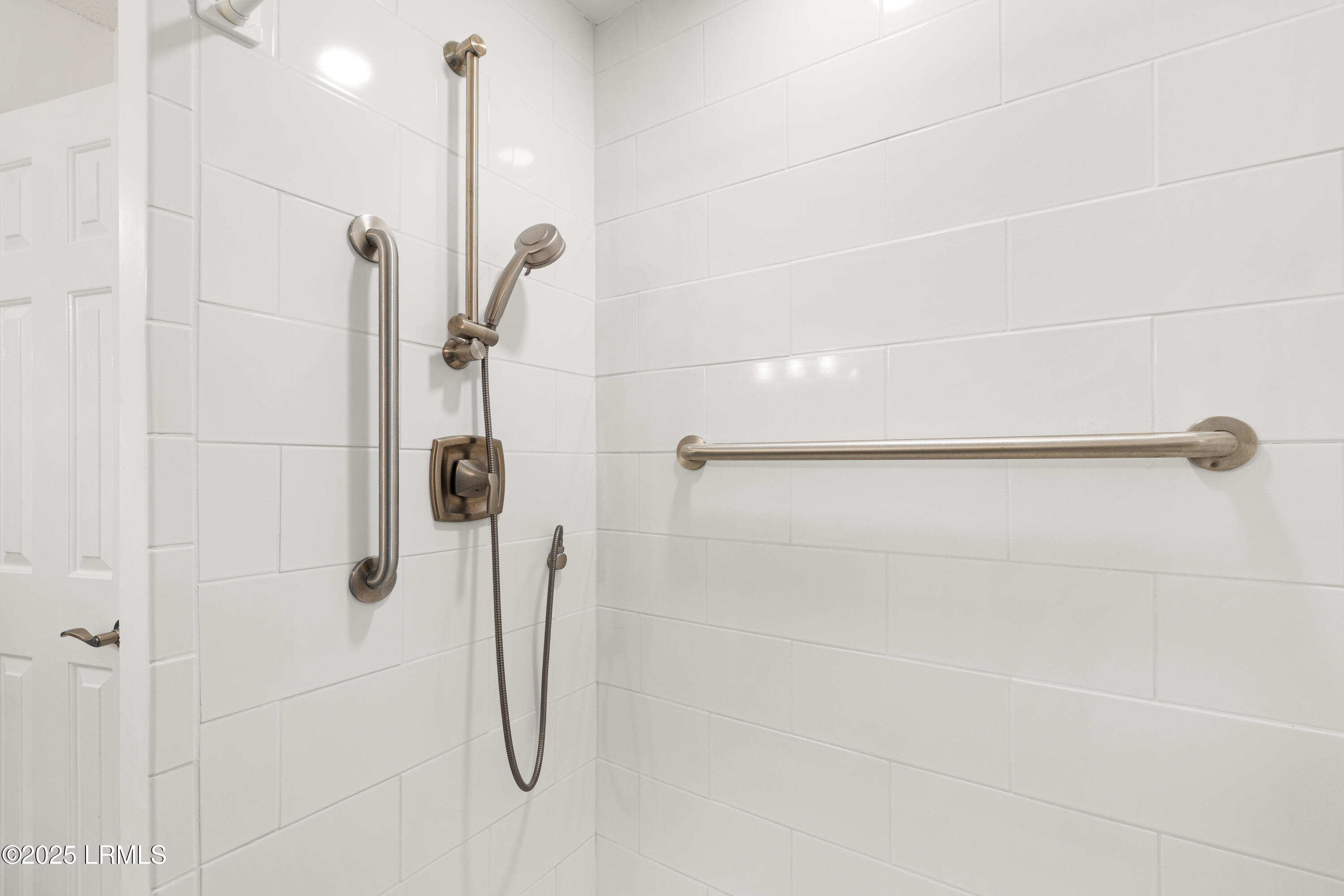 6 Spring Knob Circle