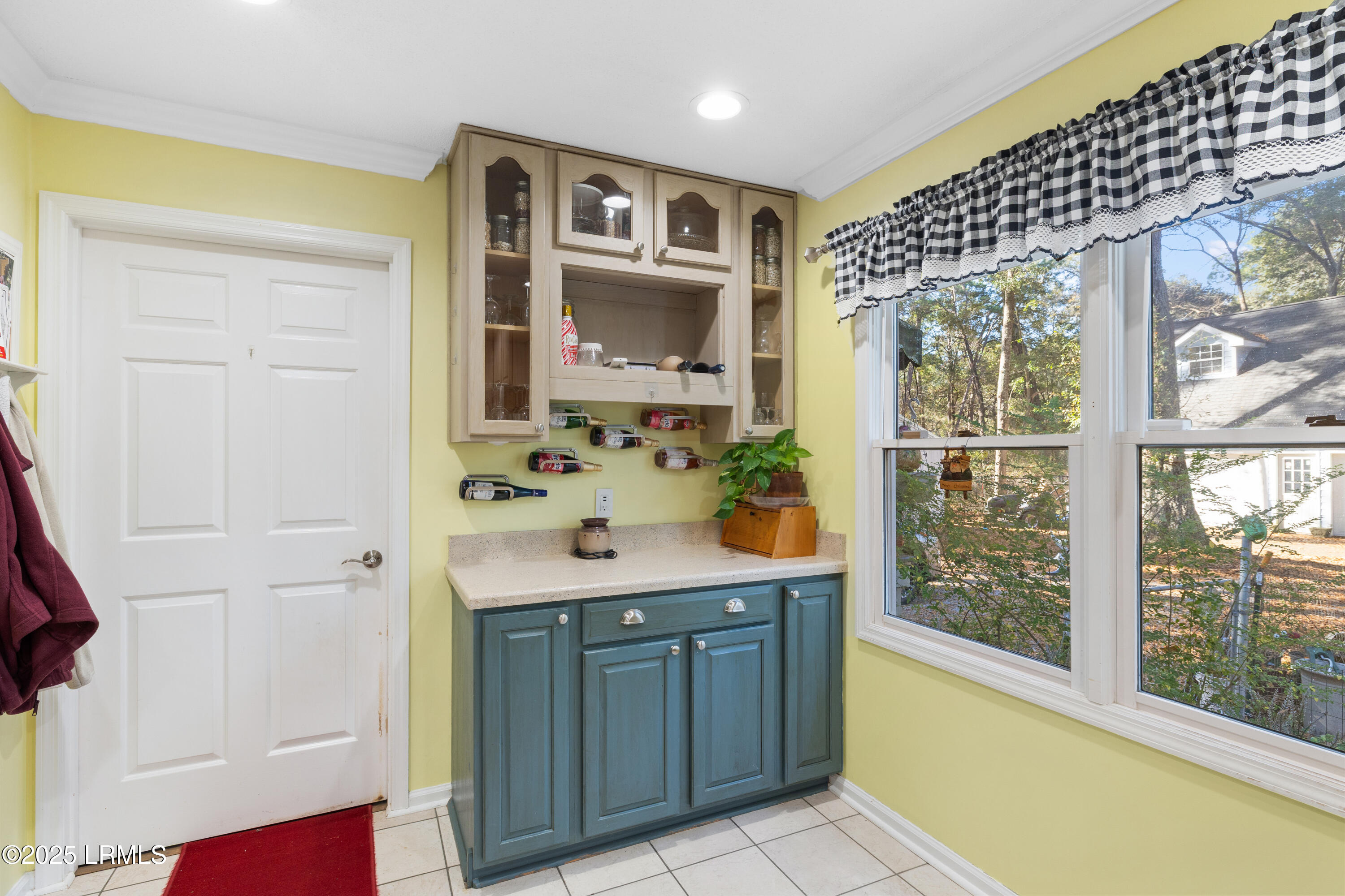 6 Spring Knob Circle