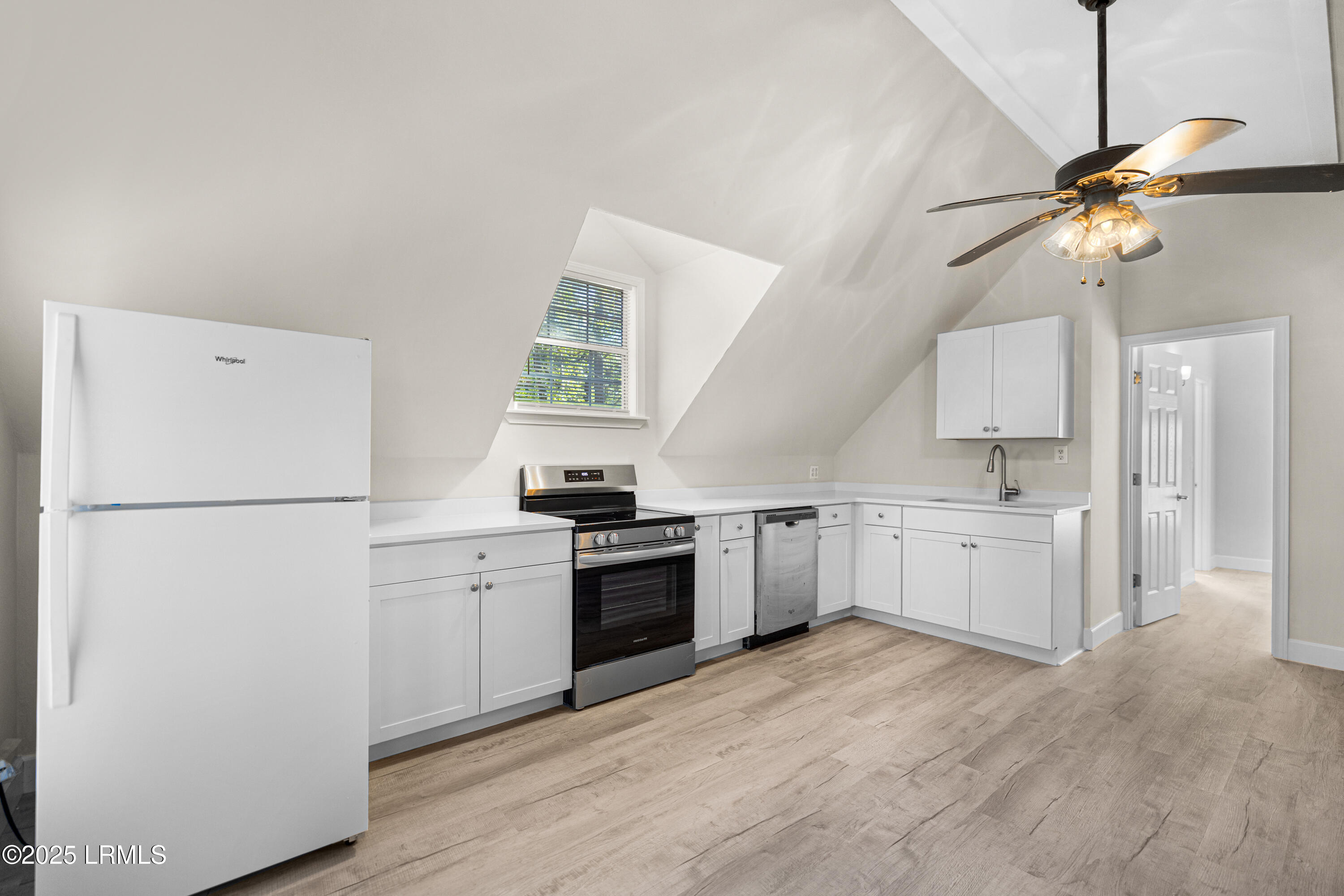 6 Spring Knob Circle