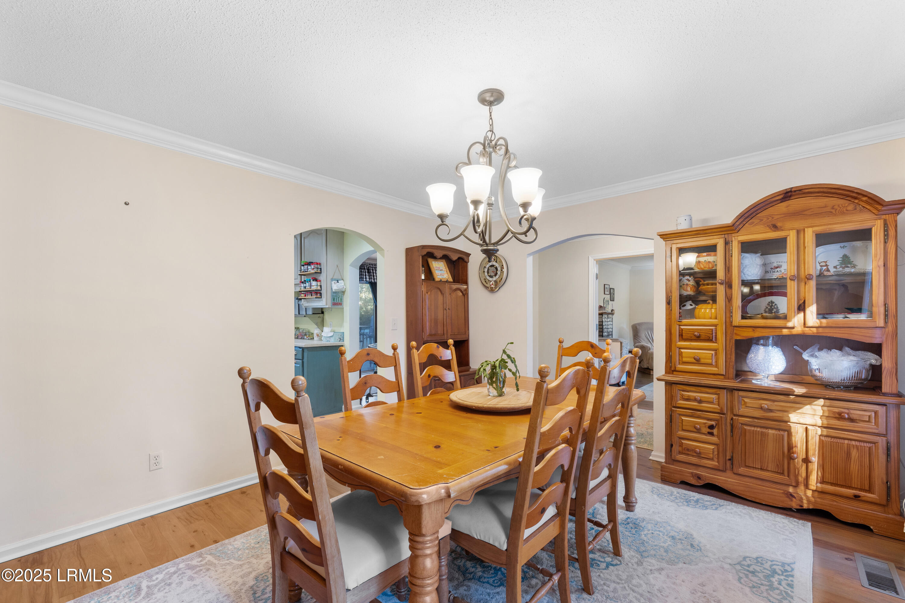 6 Spring Knob Circle