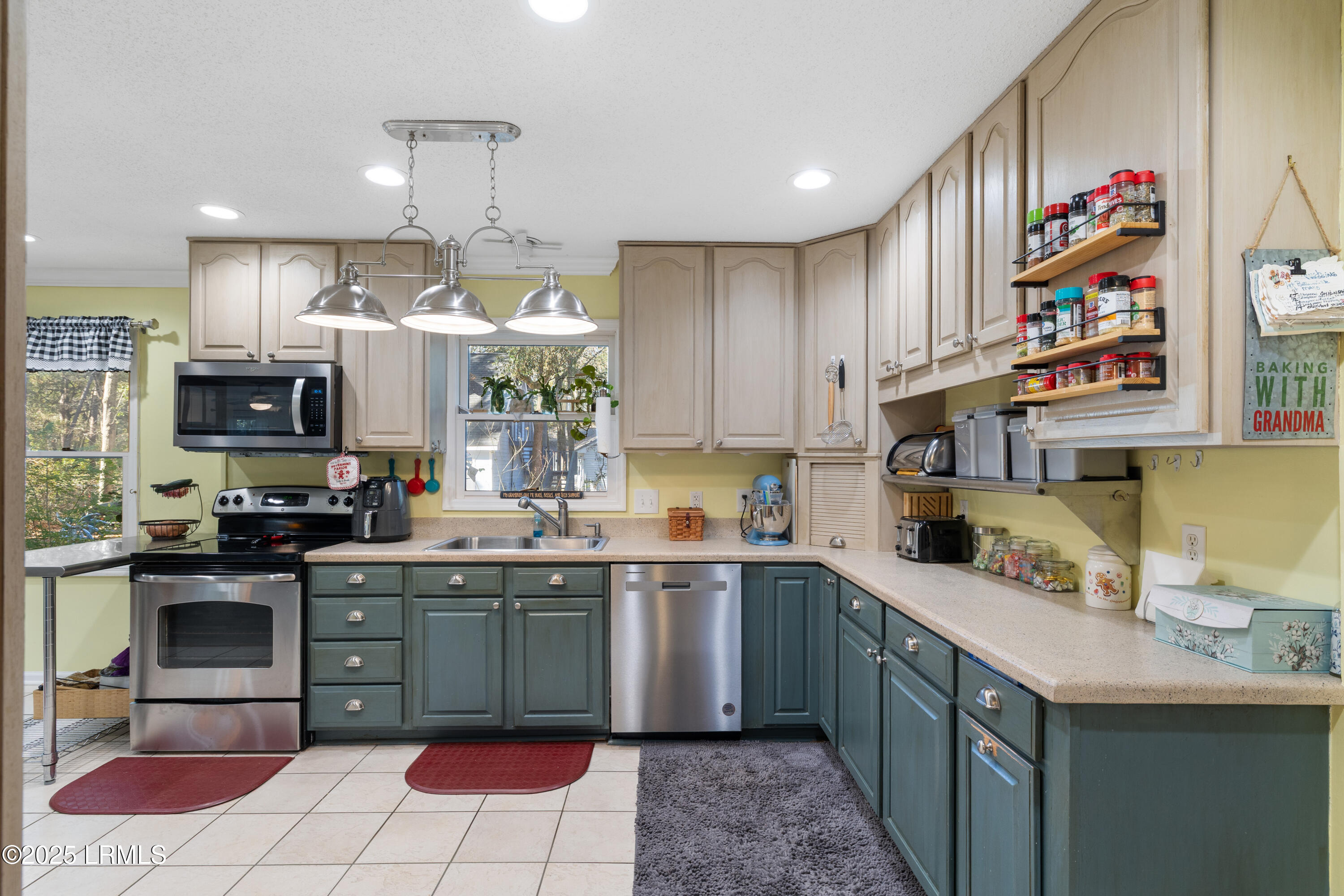 6 Spring Knob Circle