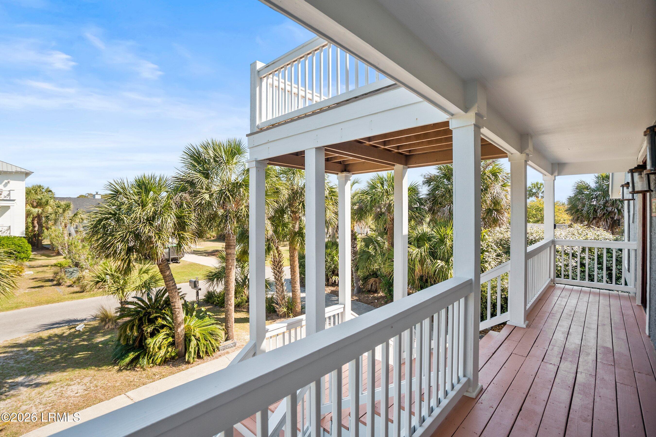 452 Tarpon Boulevard
