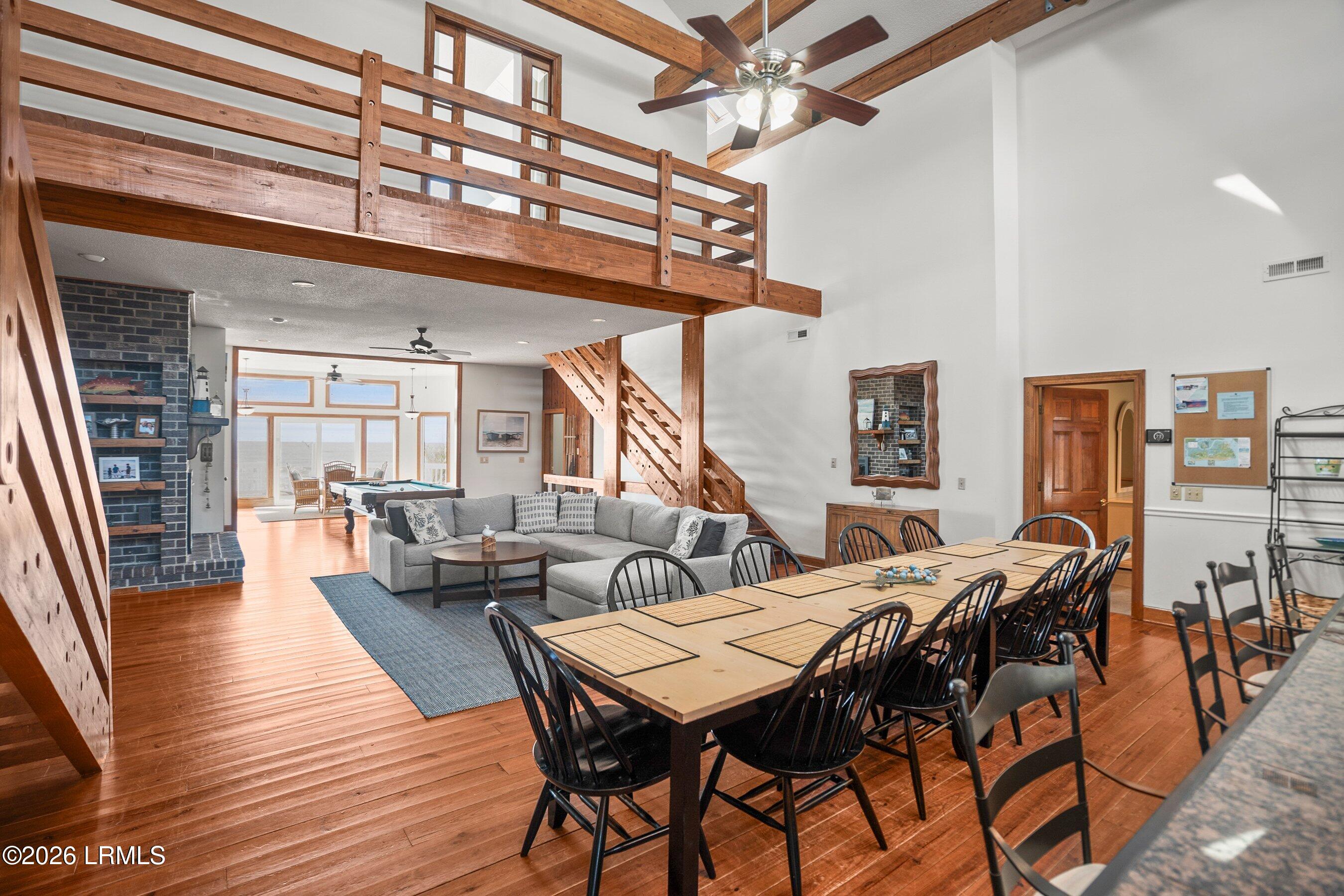 452 Tarpon Boulevard