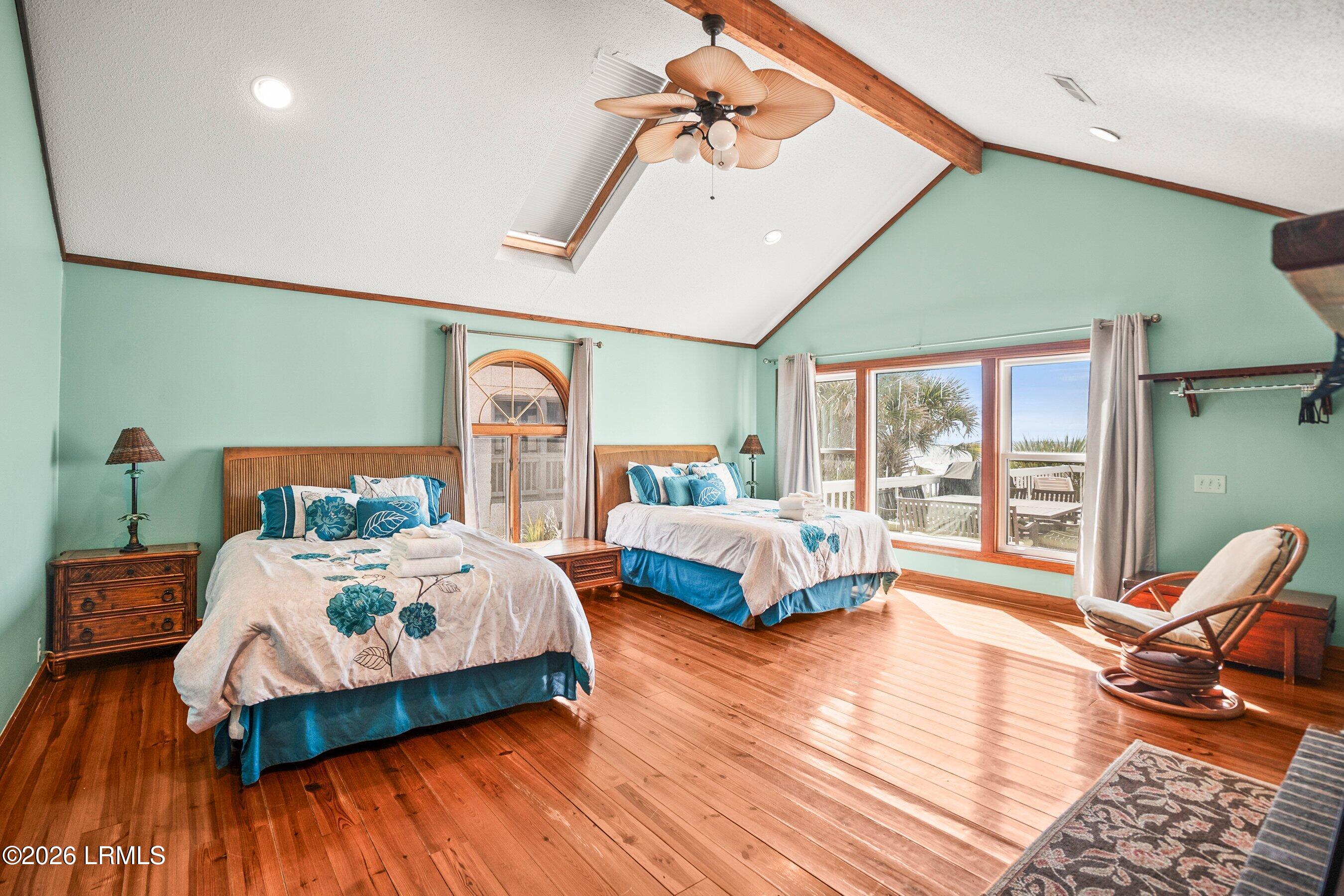 452 Tarpon Boulevard