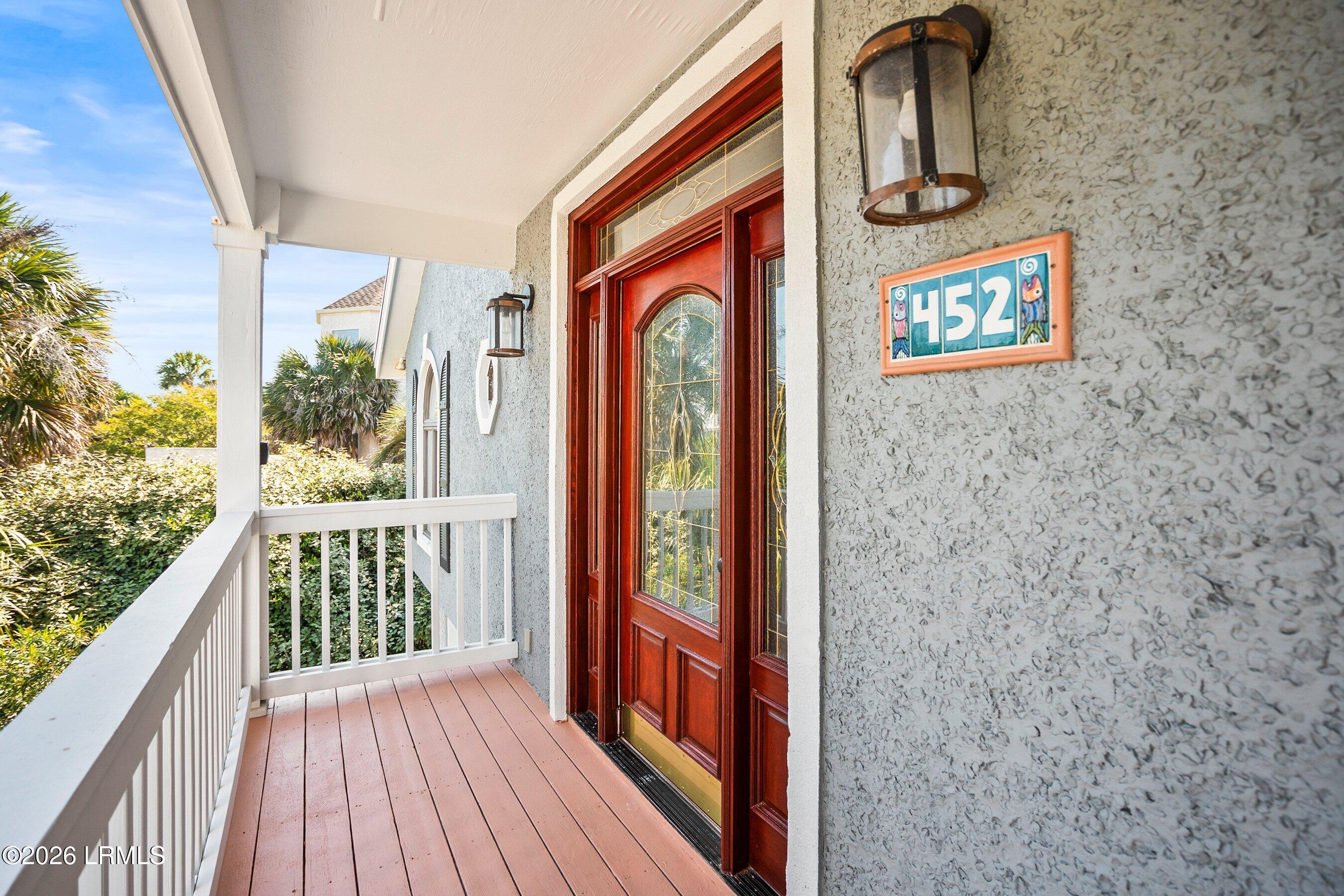 452 Tarpon Boulevard
