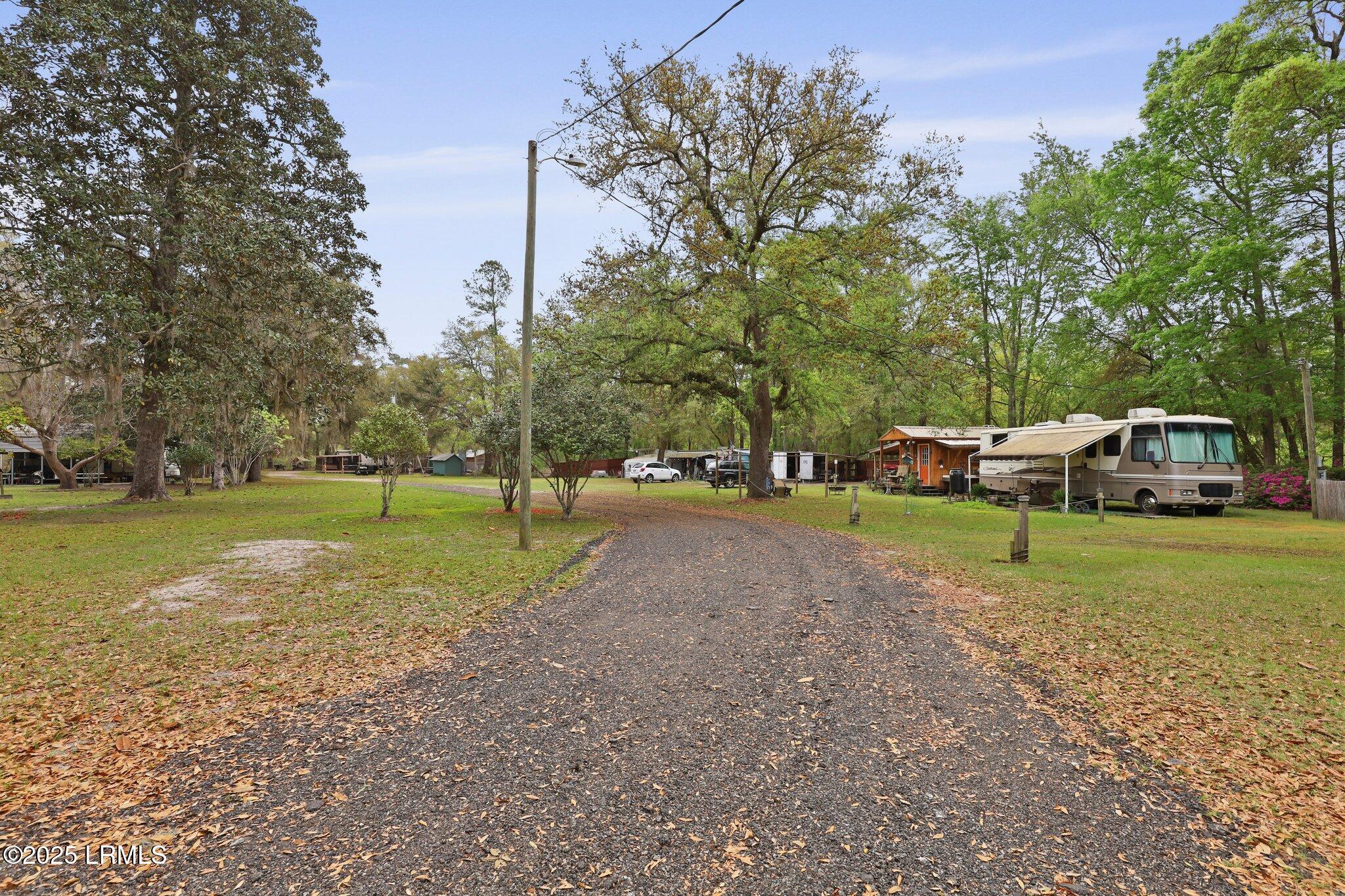 16703 Hendersonville Highway