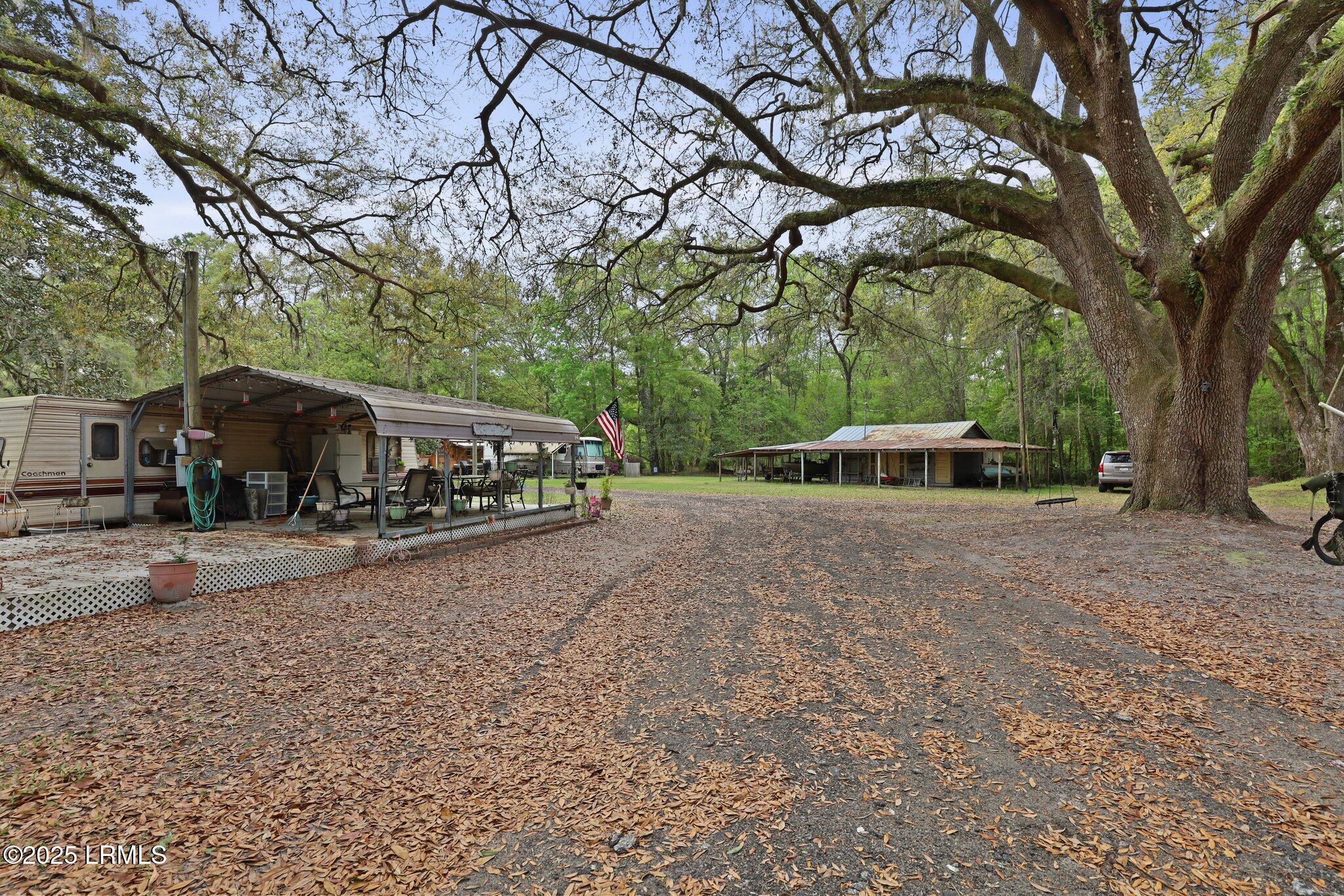 16703 Hendersonville Highway