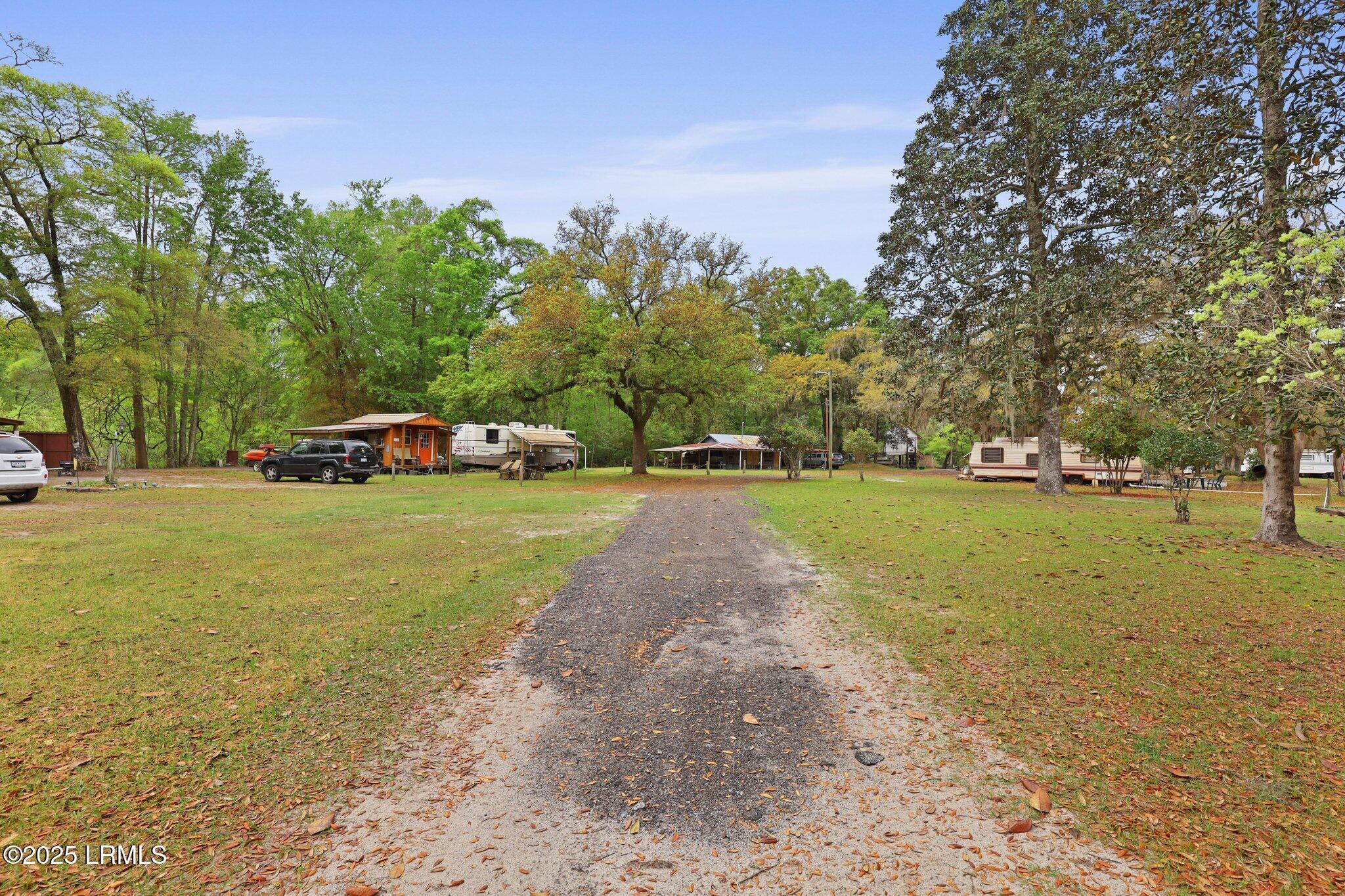 16703 Hendersonville Highway