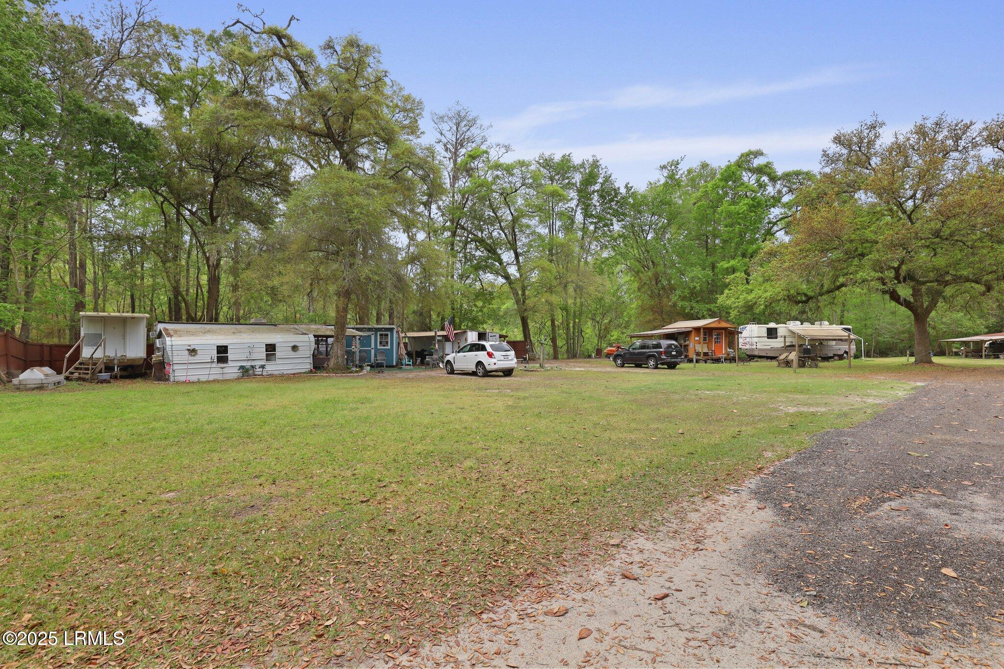 16703 Hendersonville Highway