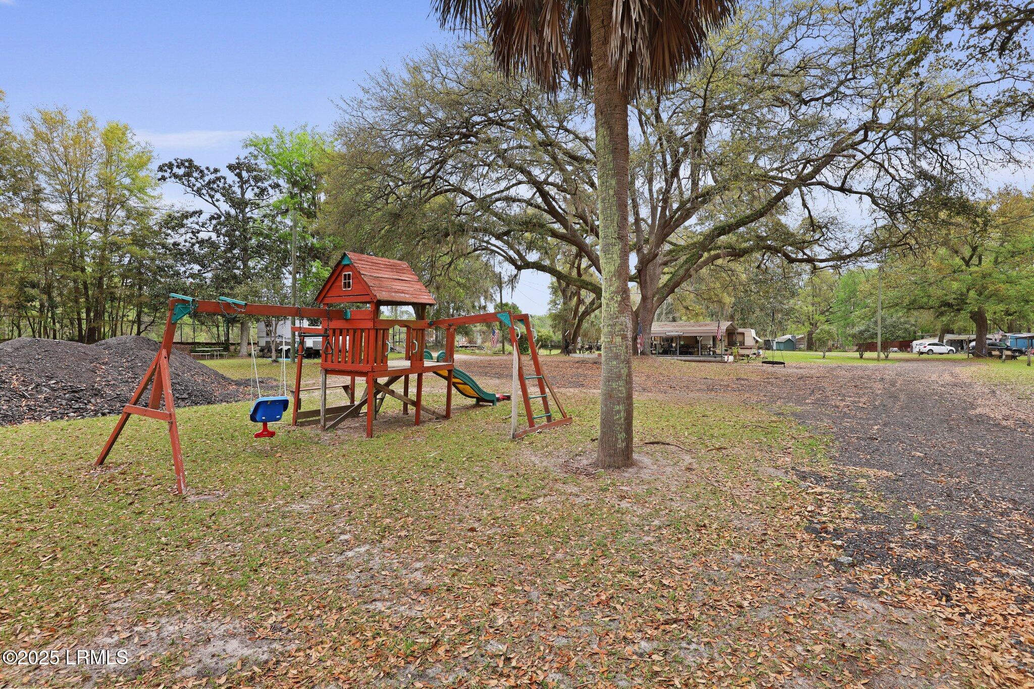 16703 Hendersonville Highway