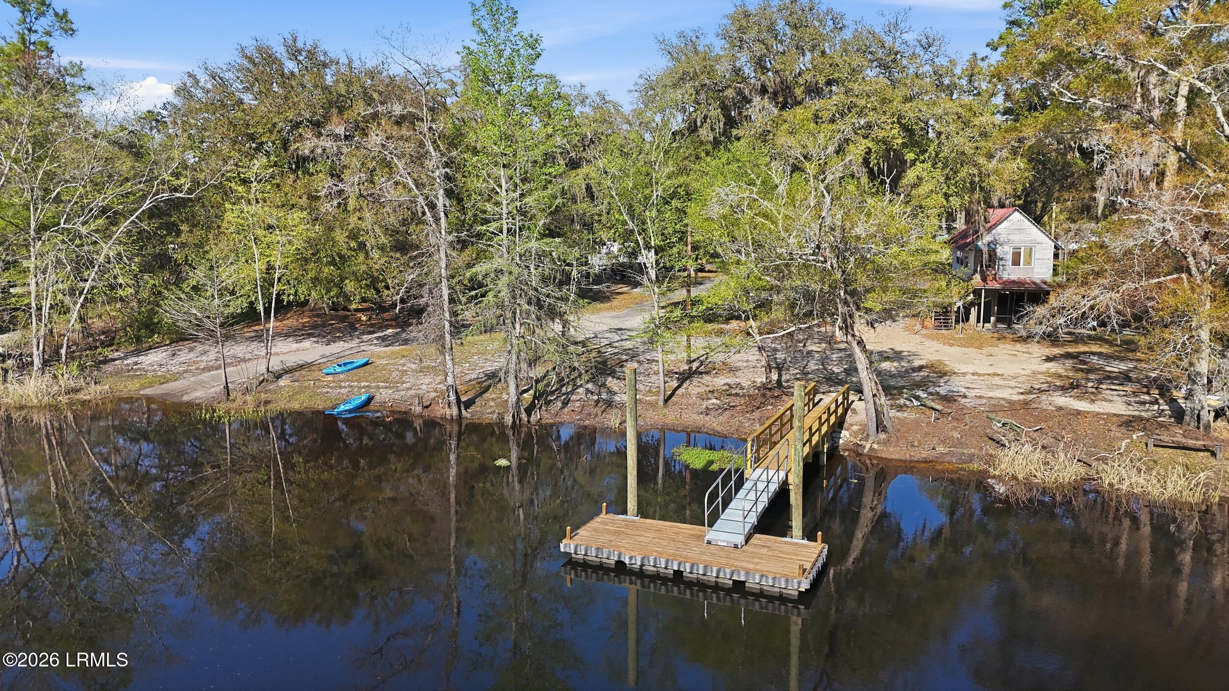 16703 Hendersonville Highway