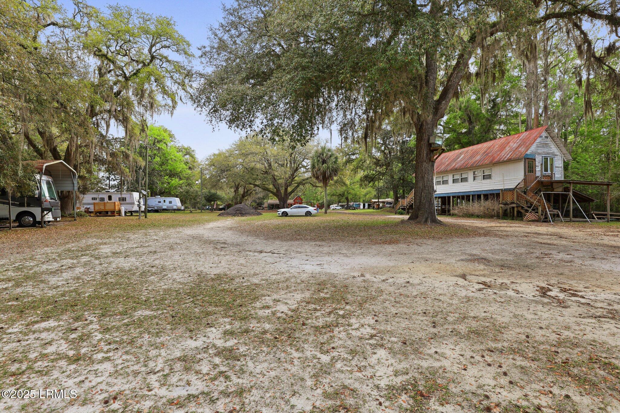 16703 Hendersonville Highway