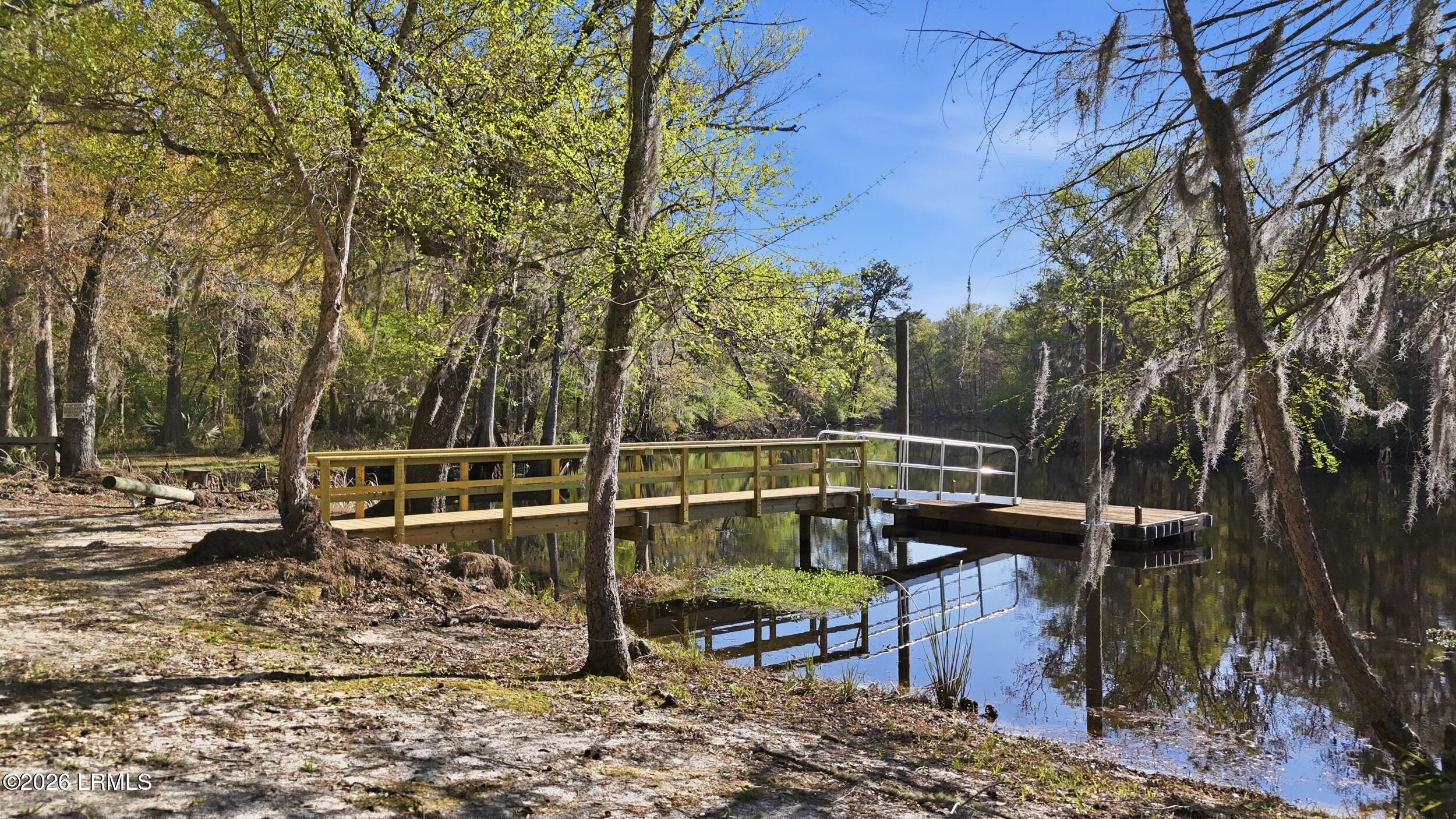 16703 Hendersonville Highway