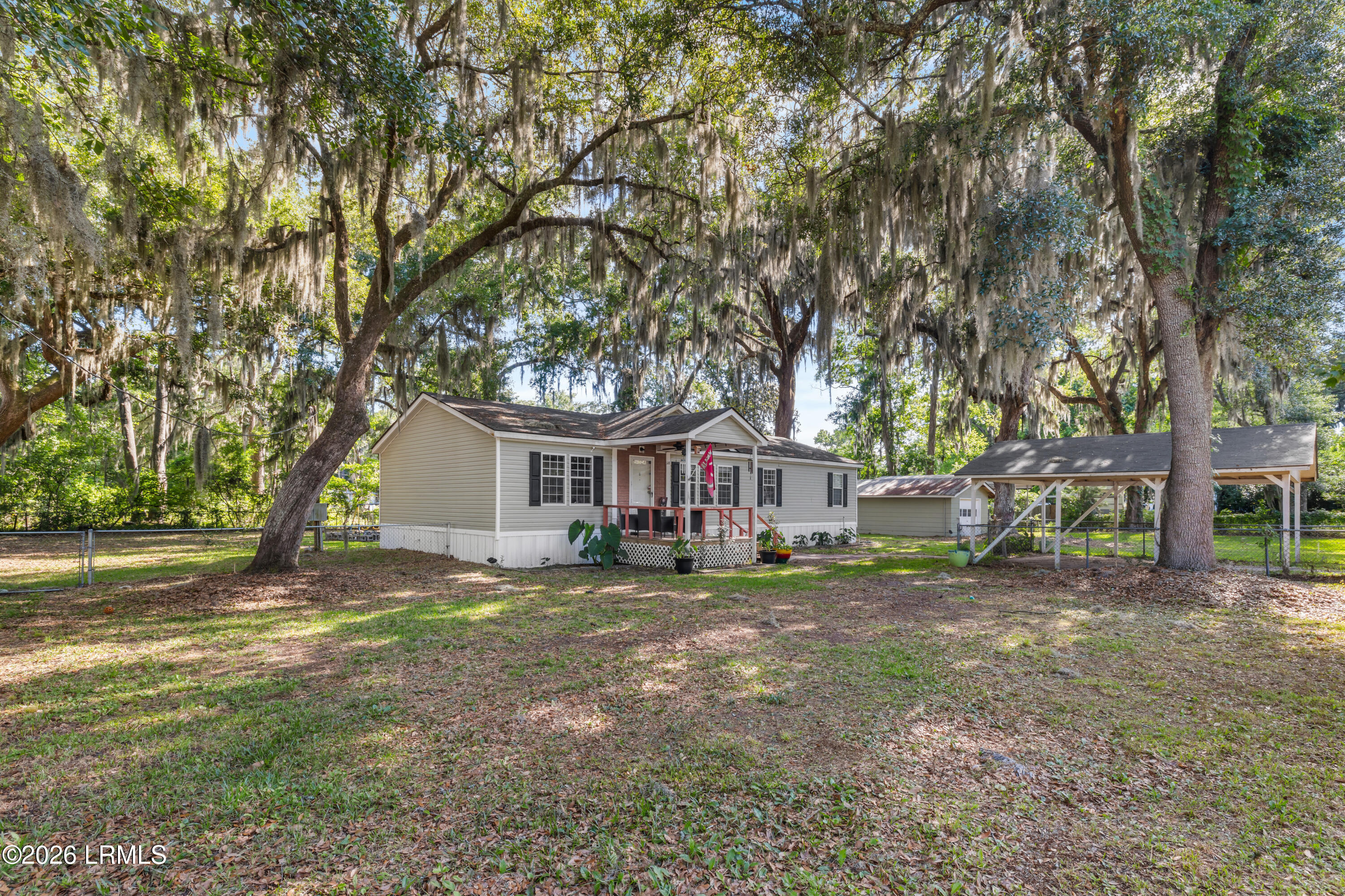 122 Bonaire Circle S