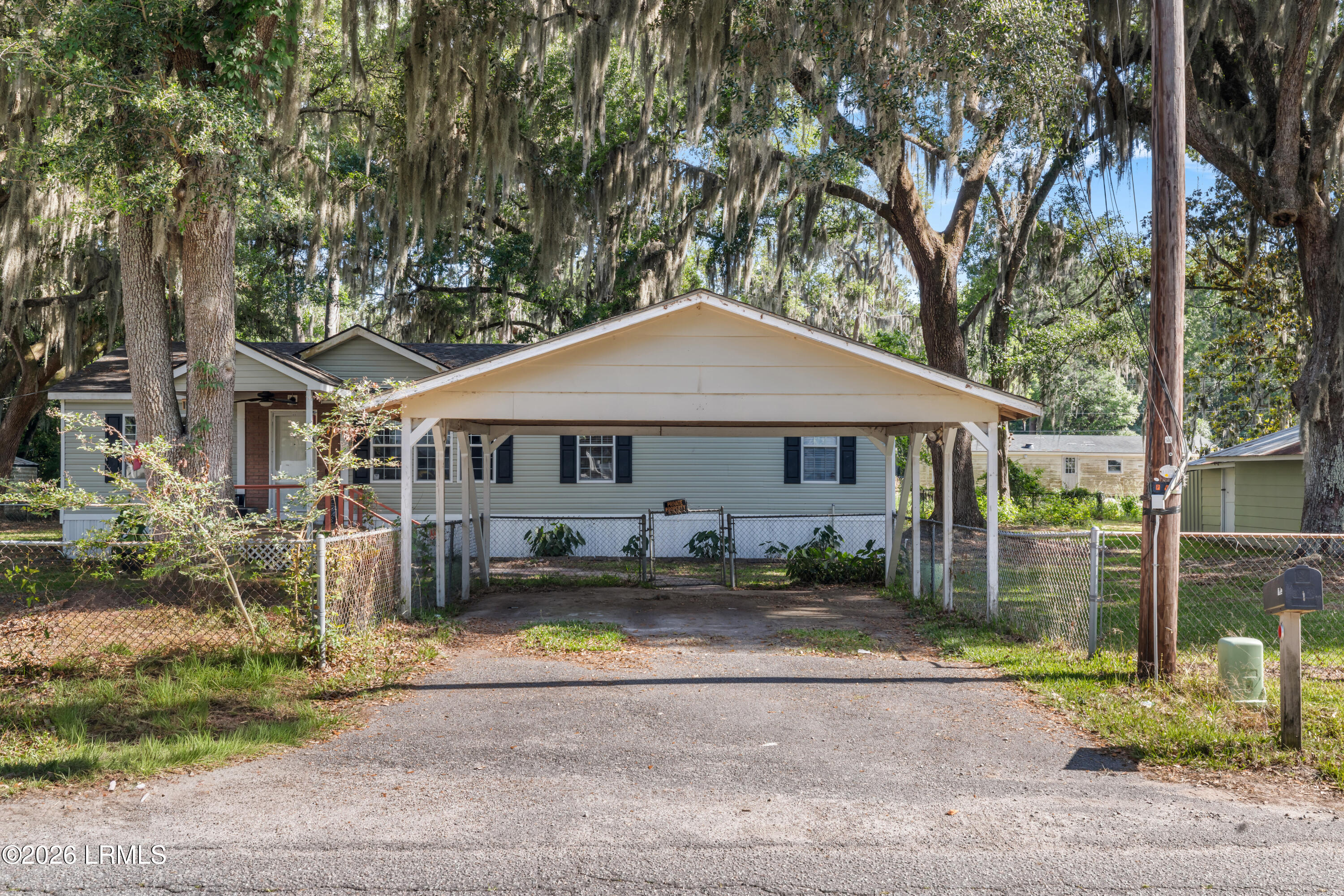 122 Bonaire Circle S