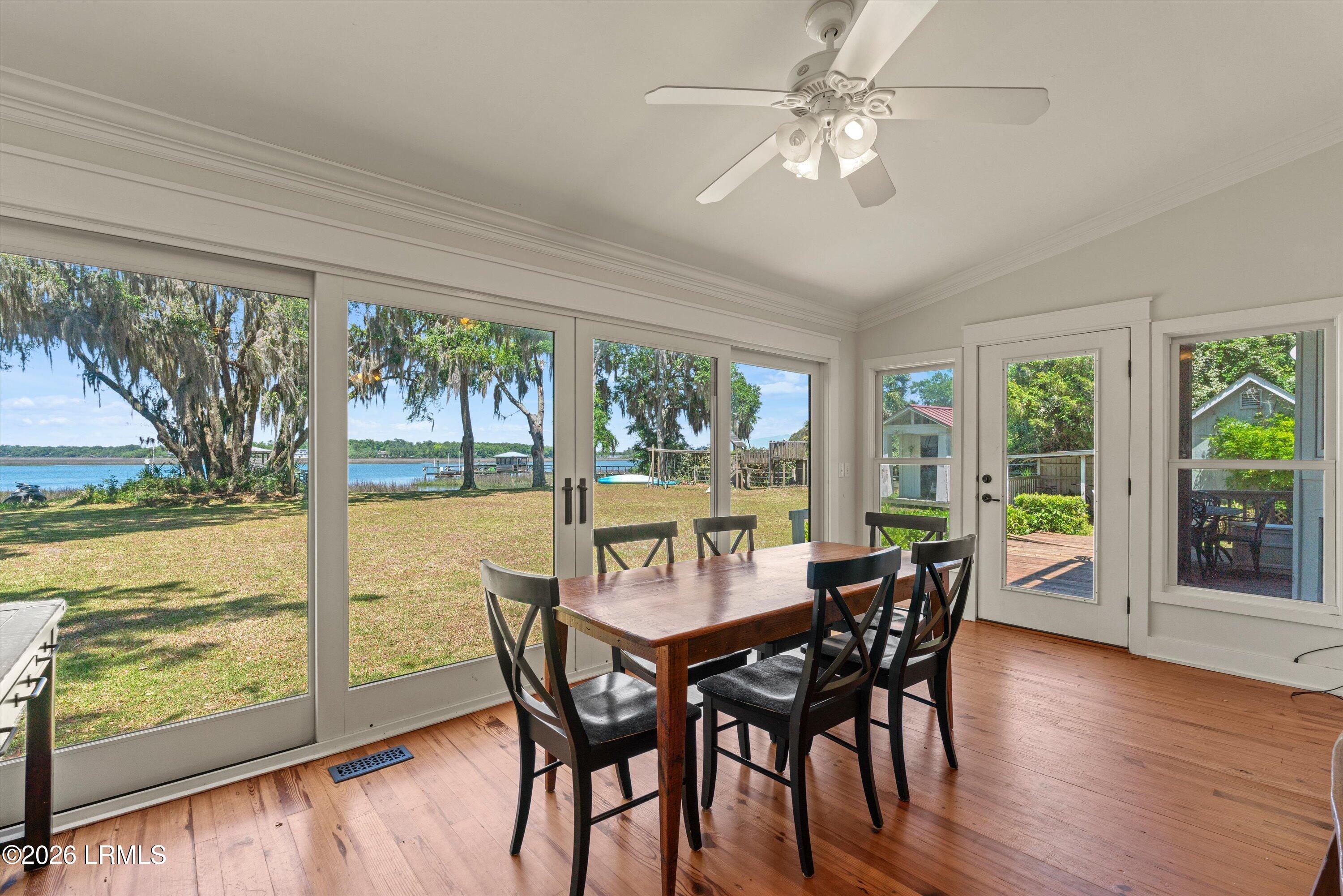 12 Riverfront Place