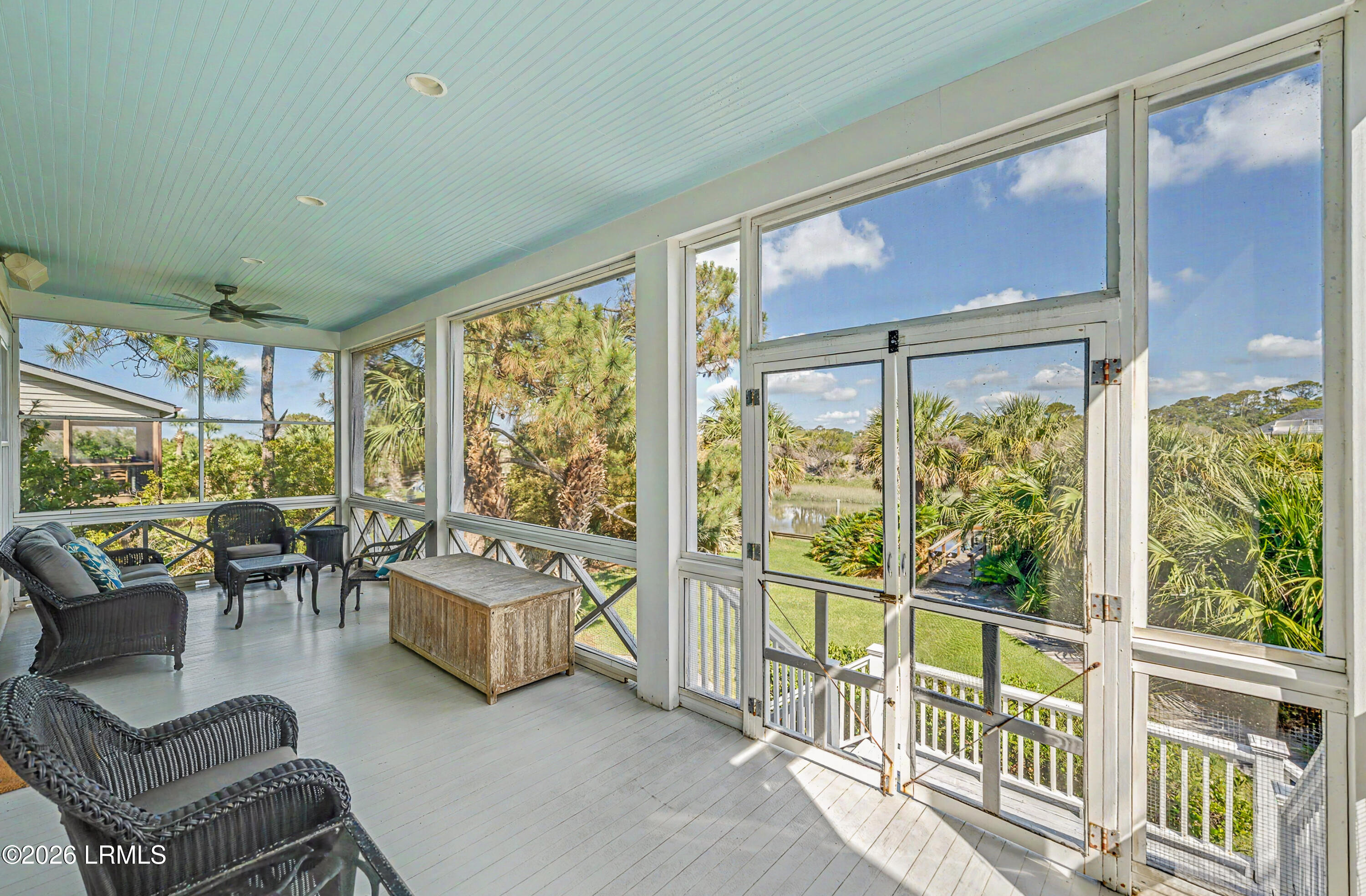 455 Tarpon Boulevard