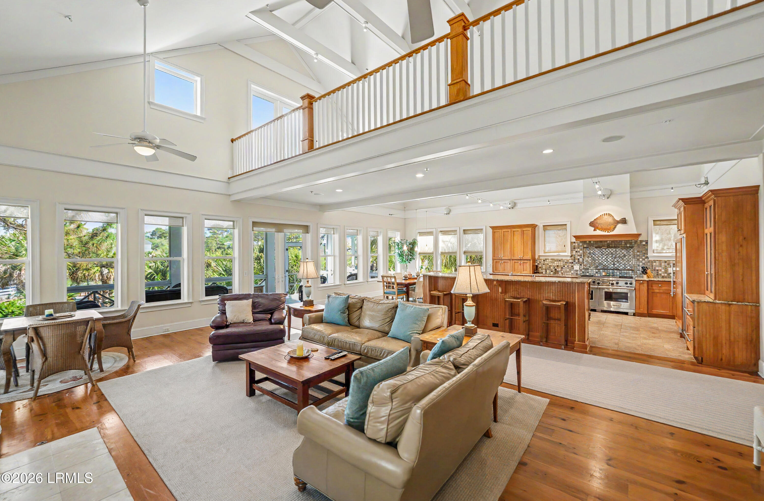 455 Tarpon Boulevard