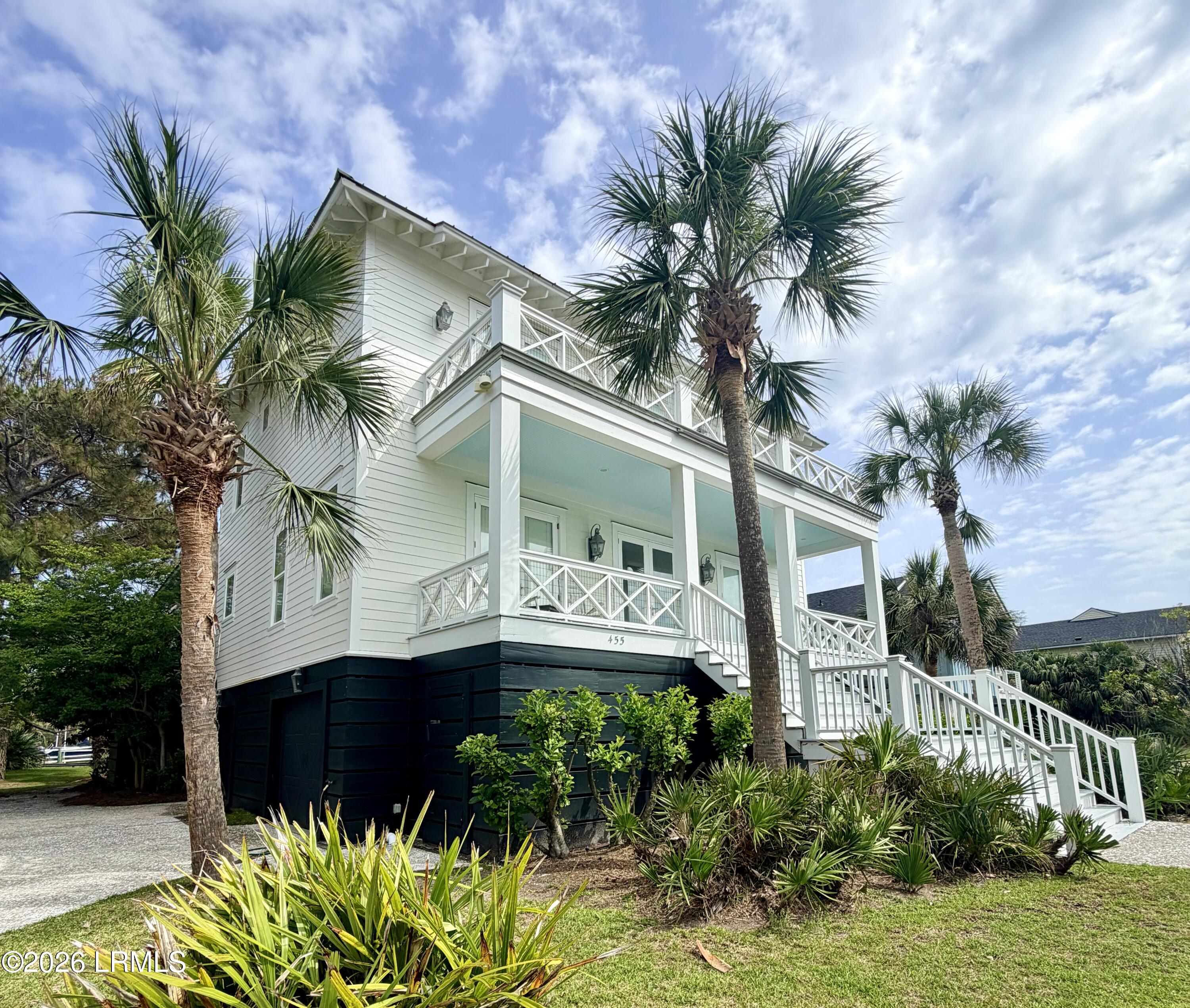 455 Tarpon Boulevard
