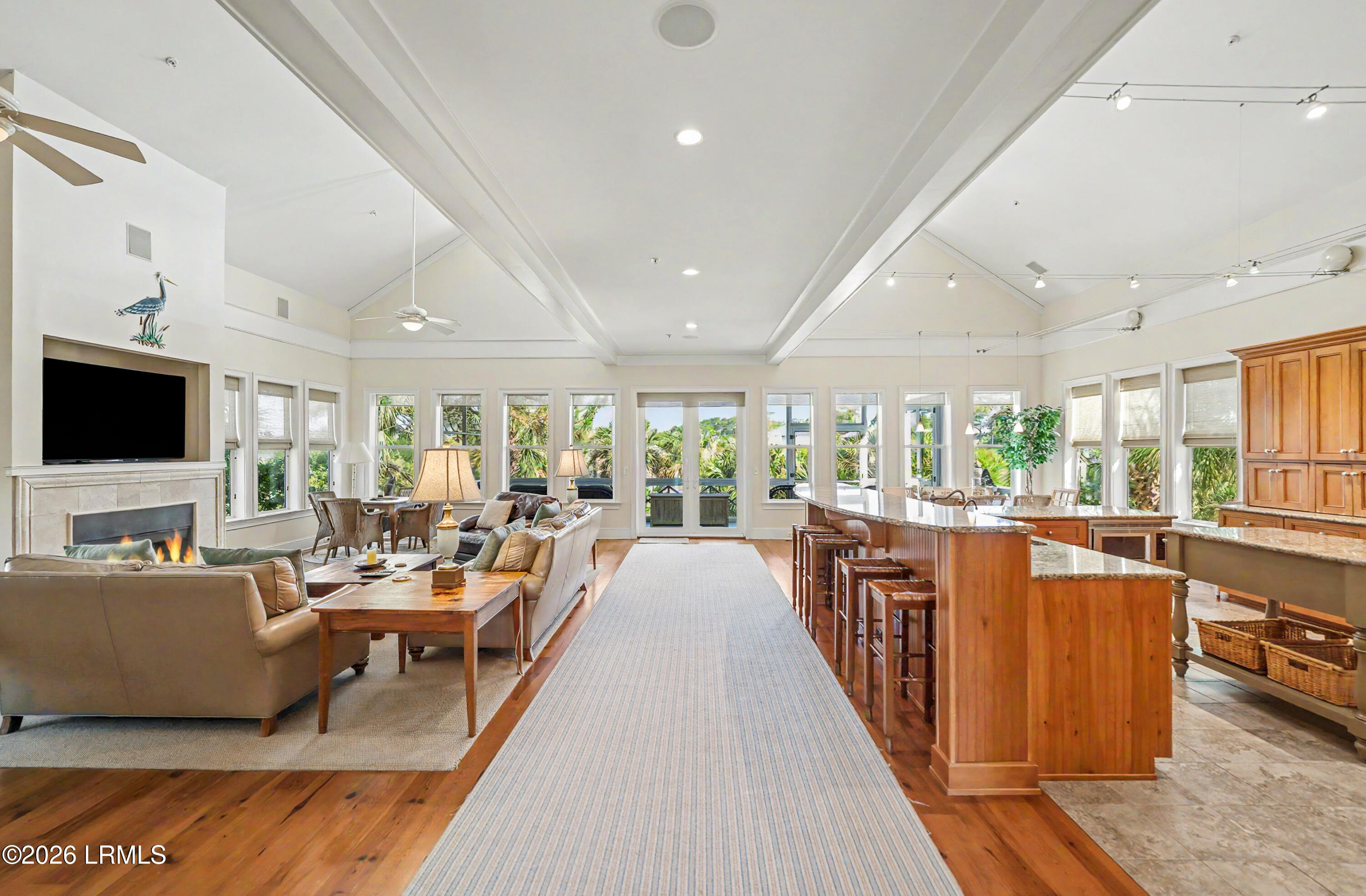 455 Tarpon Boulevard
