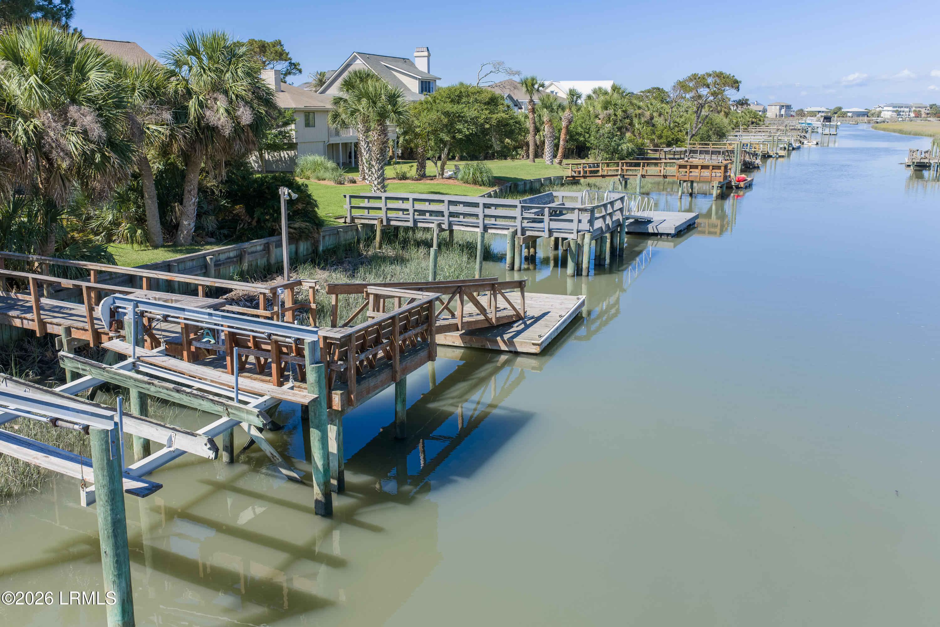 455 Tarpon Boulevard