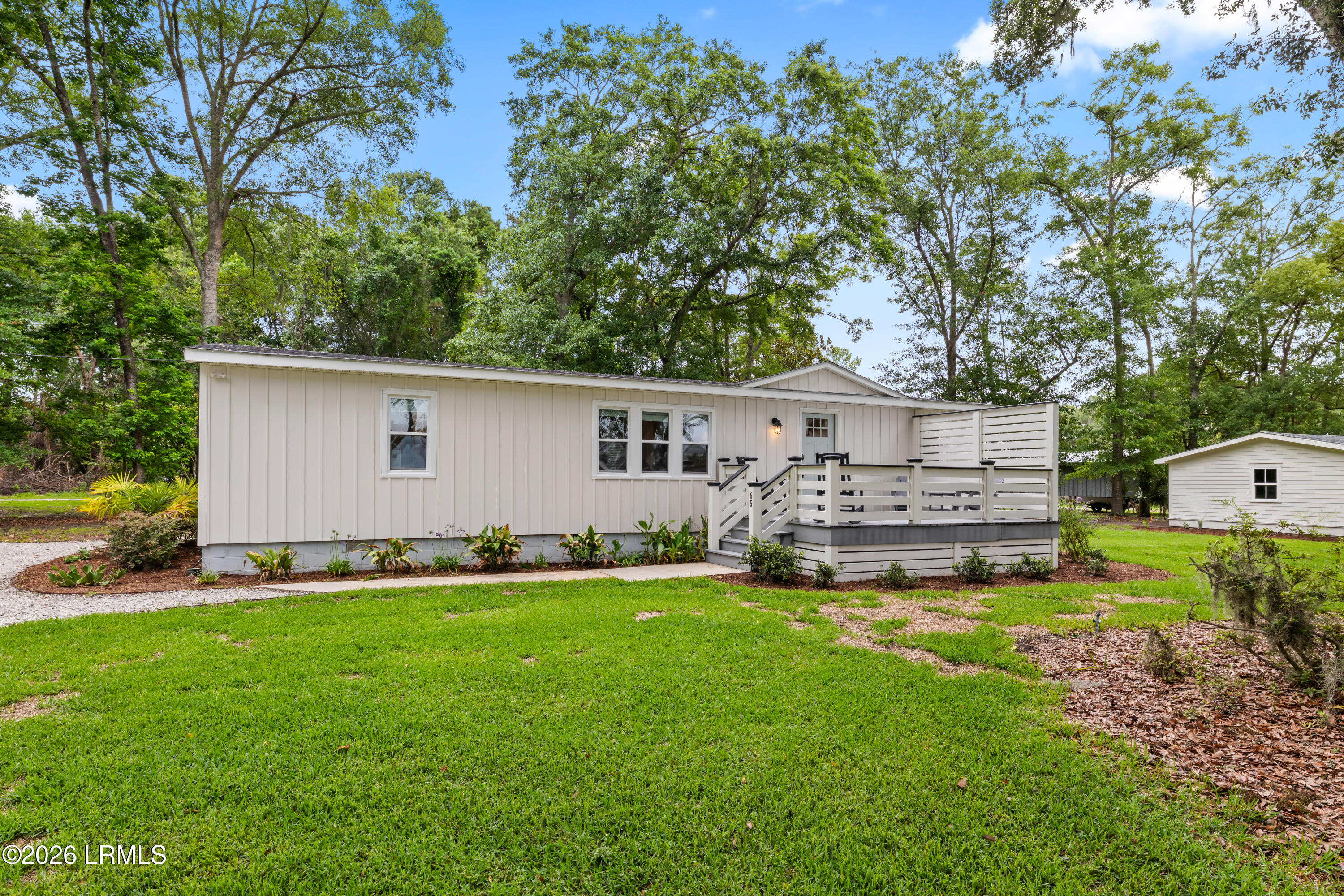 63 Adams Circle