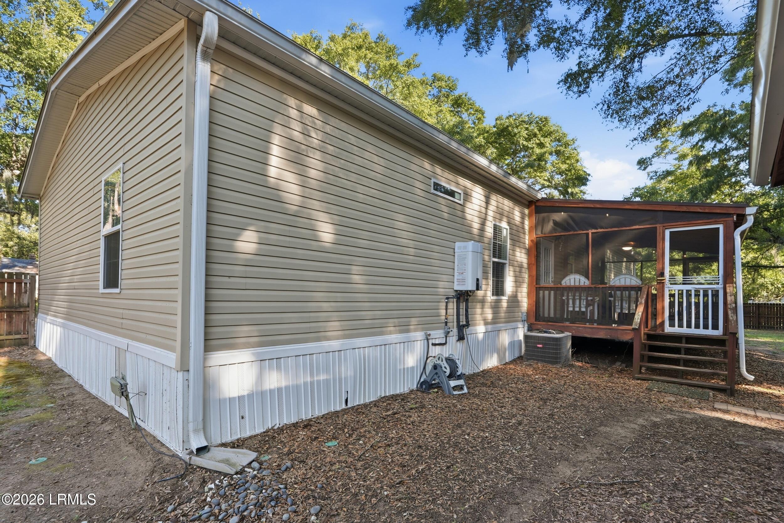 25 Billy Hill Road