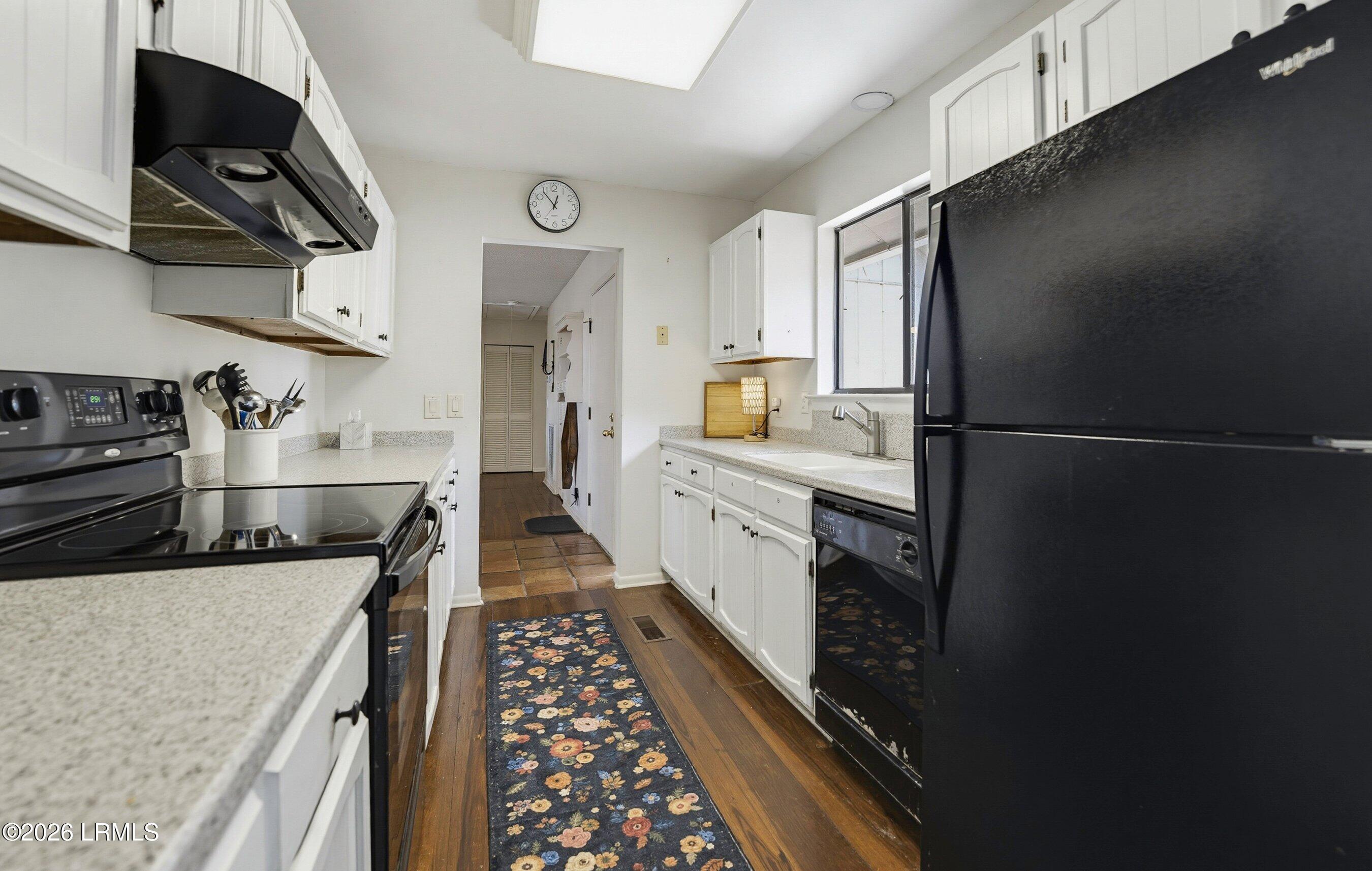 868 Sabal Court