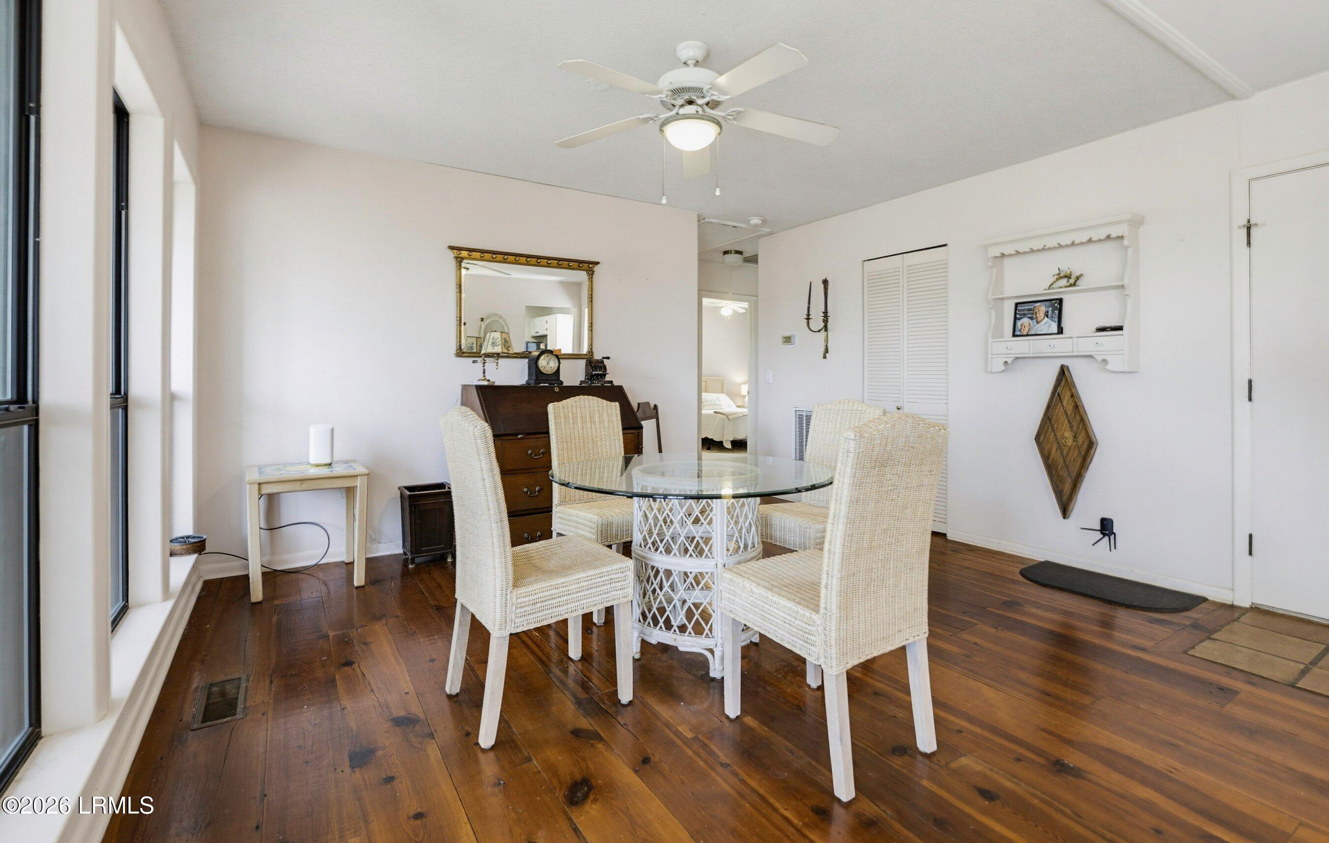 868 Sabal Court