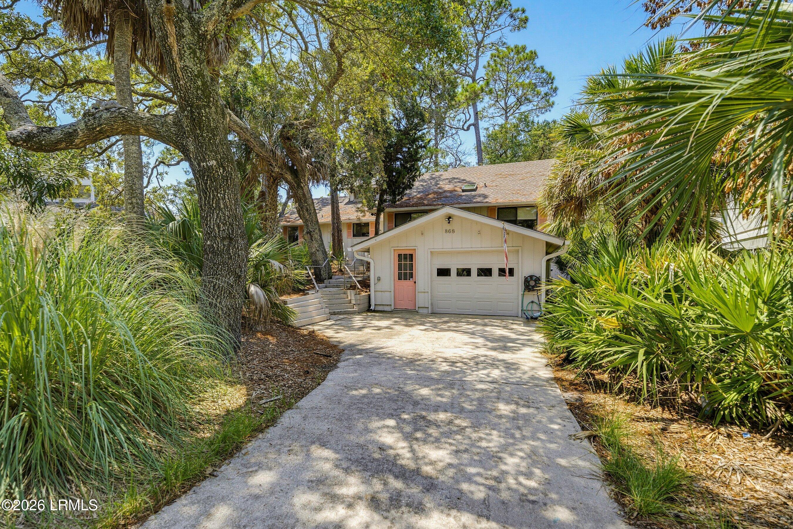 868 Sabal Court