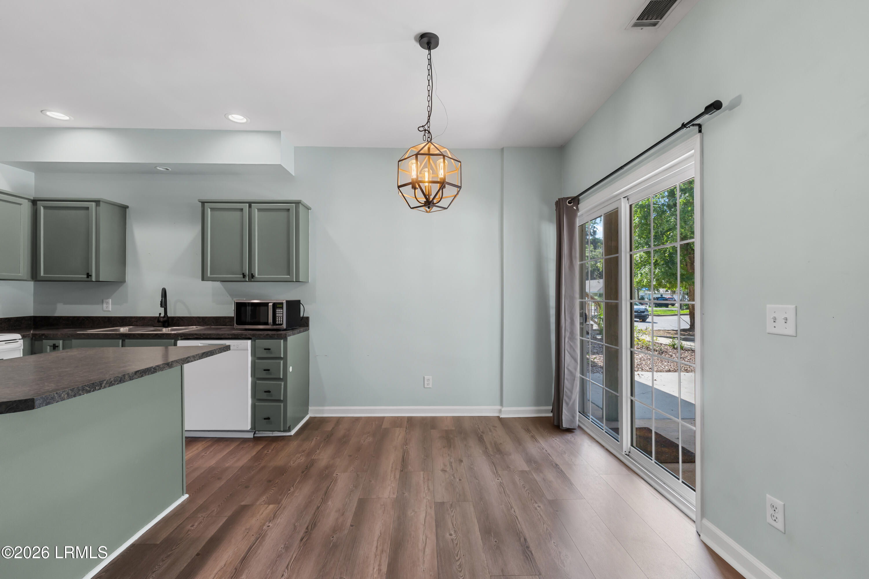 2618 Holmes Drive A