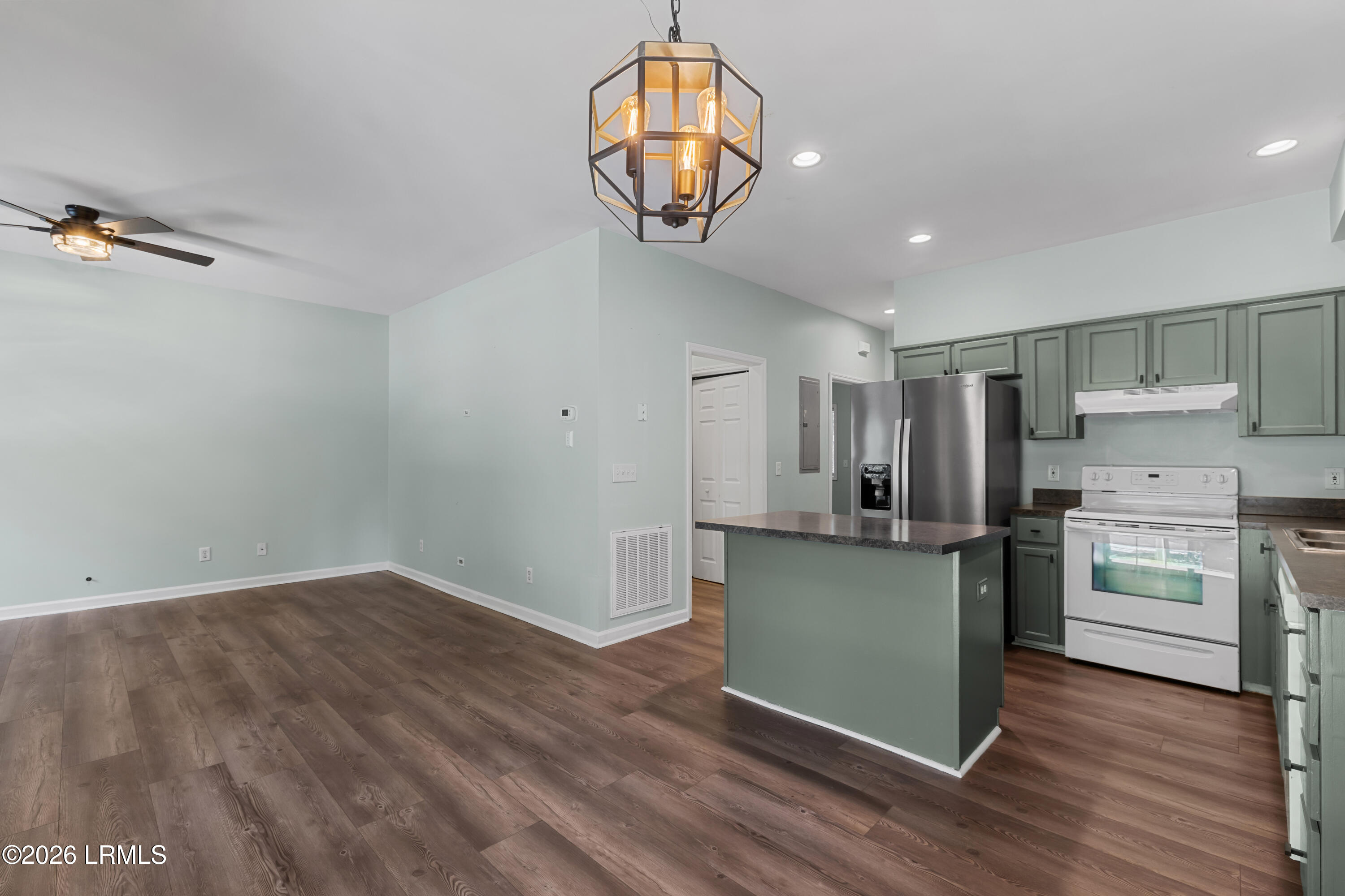 2618 Holmes Drive A