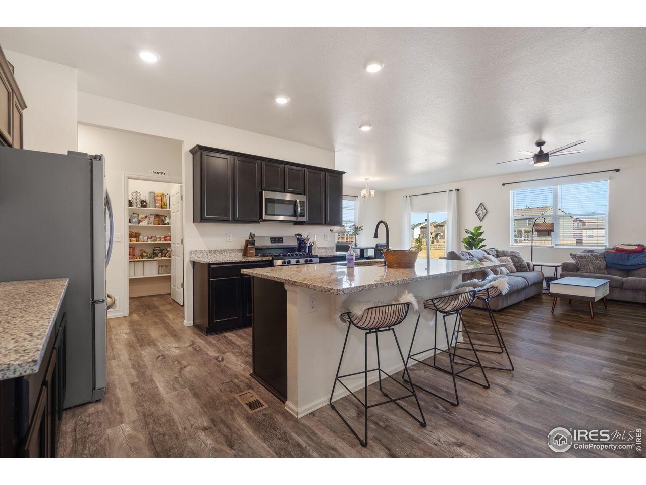 909 Camberly Dr