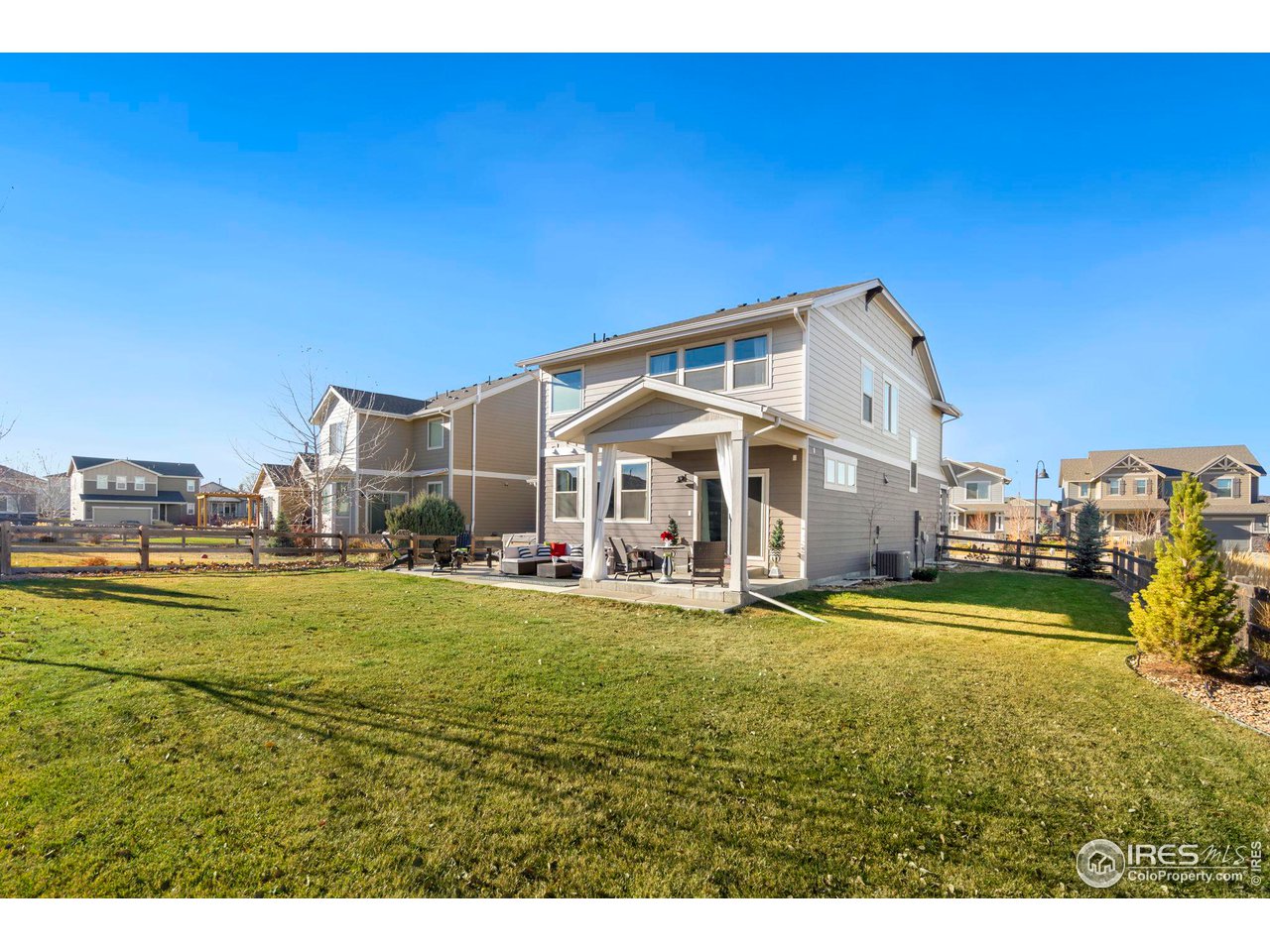 4098 Mandall Lakes Dr